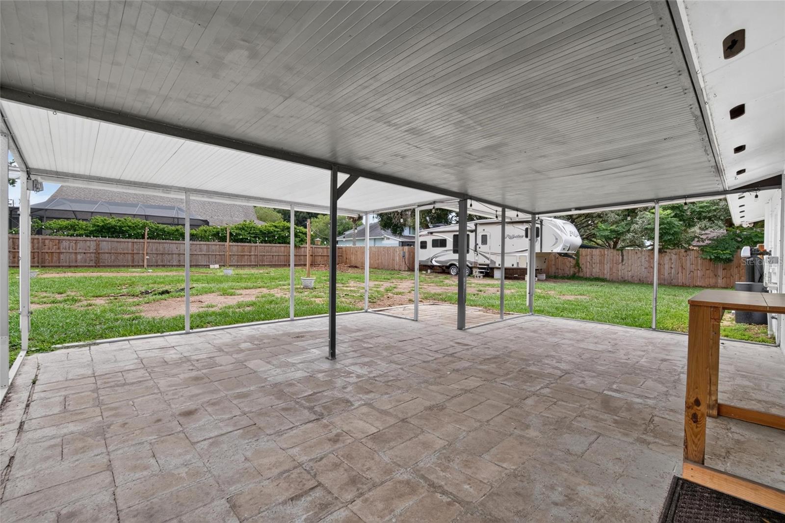 1905 BRYAN RD