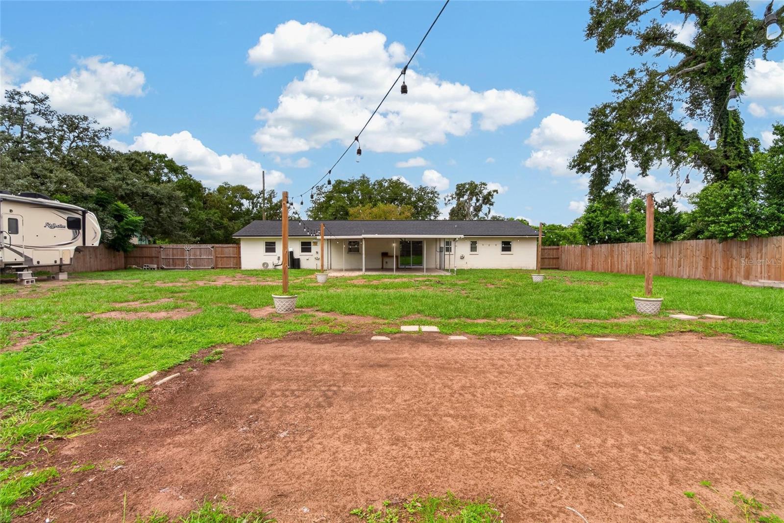 1905 BRYAN RD