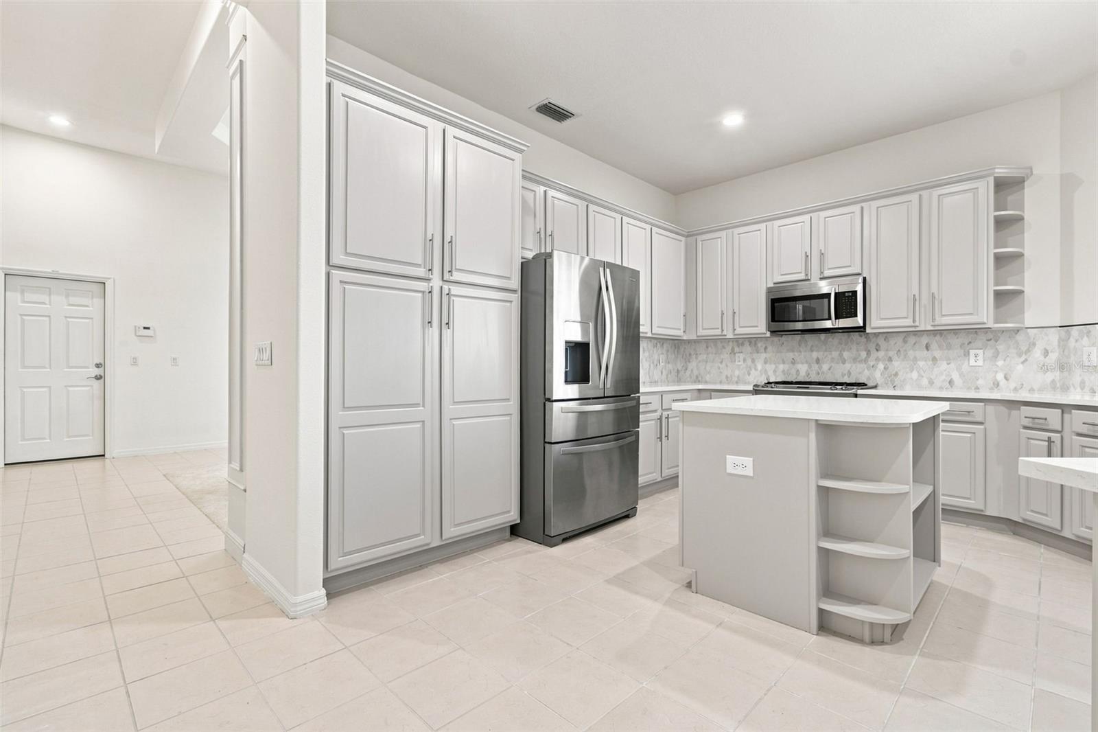 3626 SWANS LANDING DR