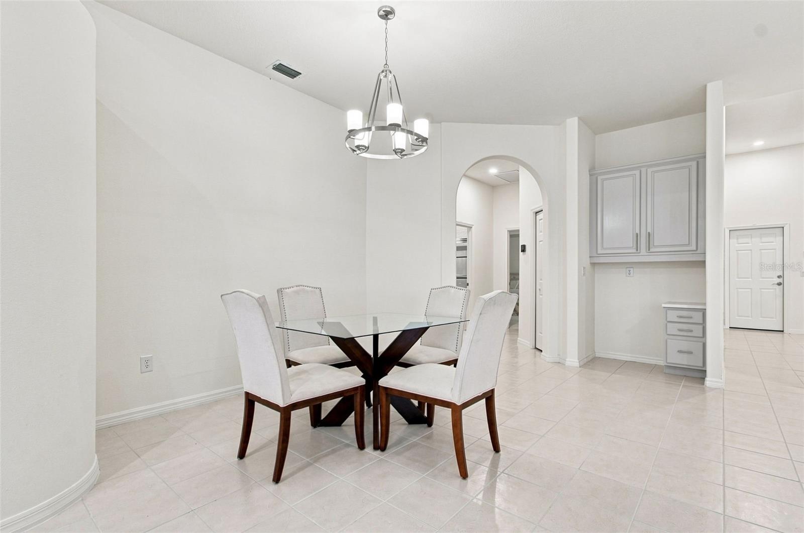3626 SWANS LANDING DR