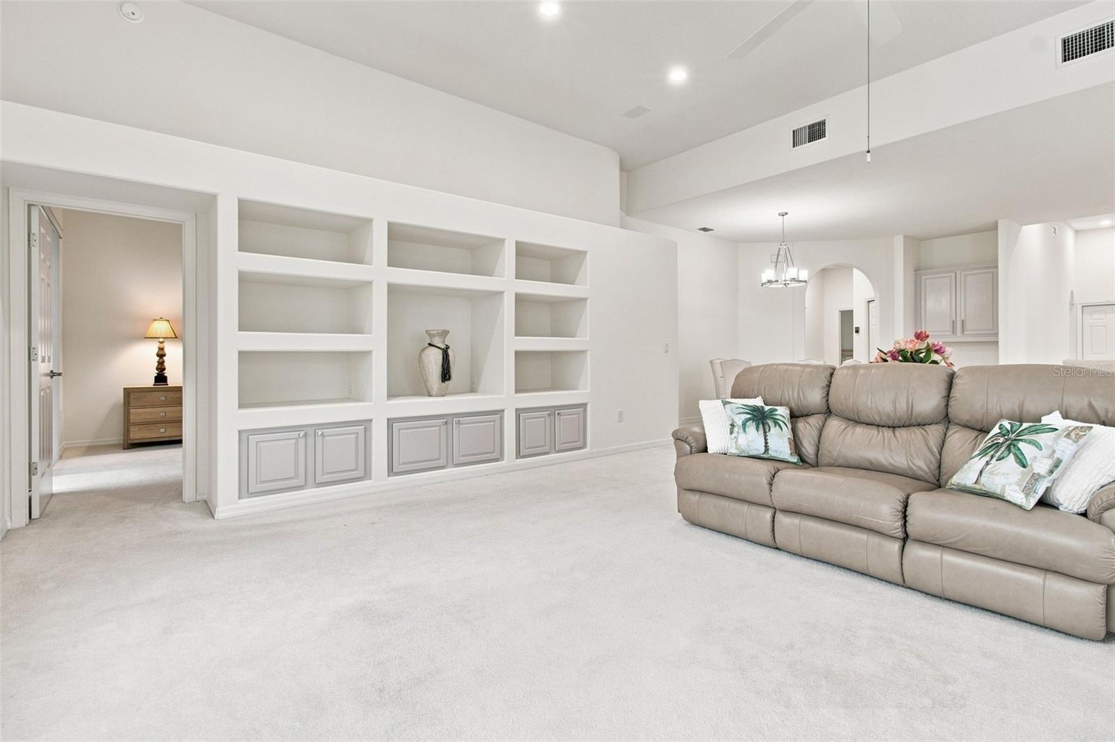 3626 SWANS LANDING DR