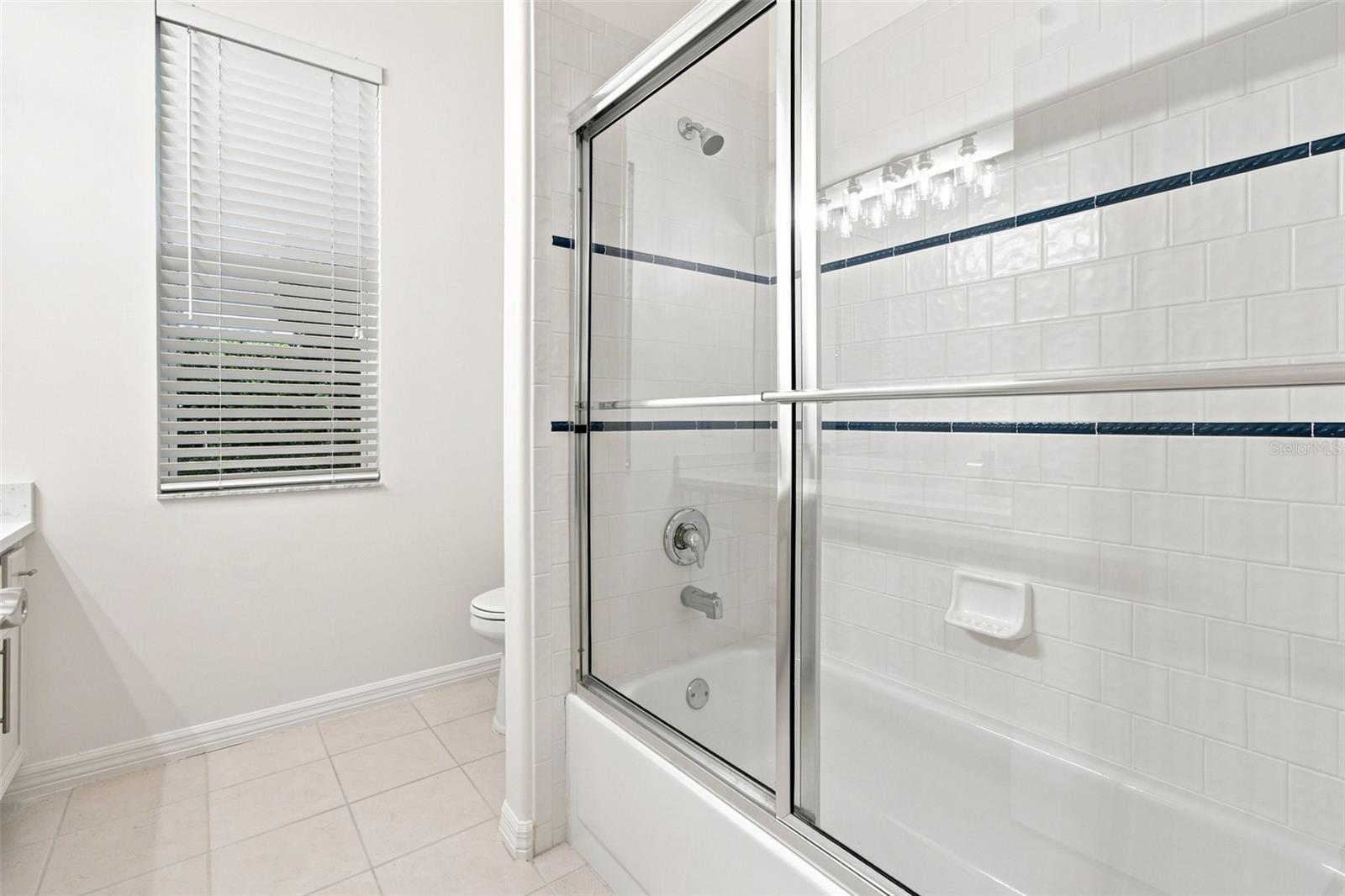 3626 SWANS LANDING DR