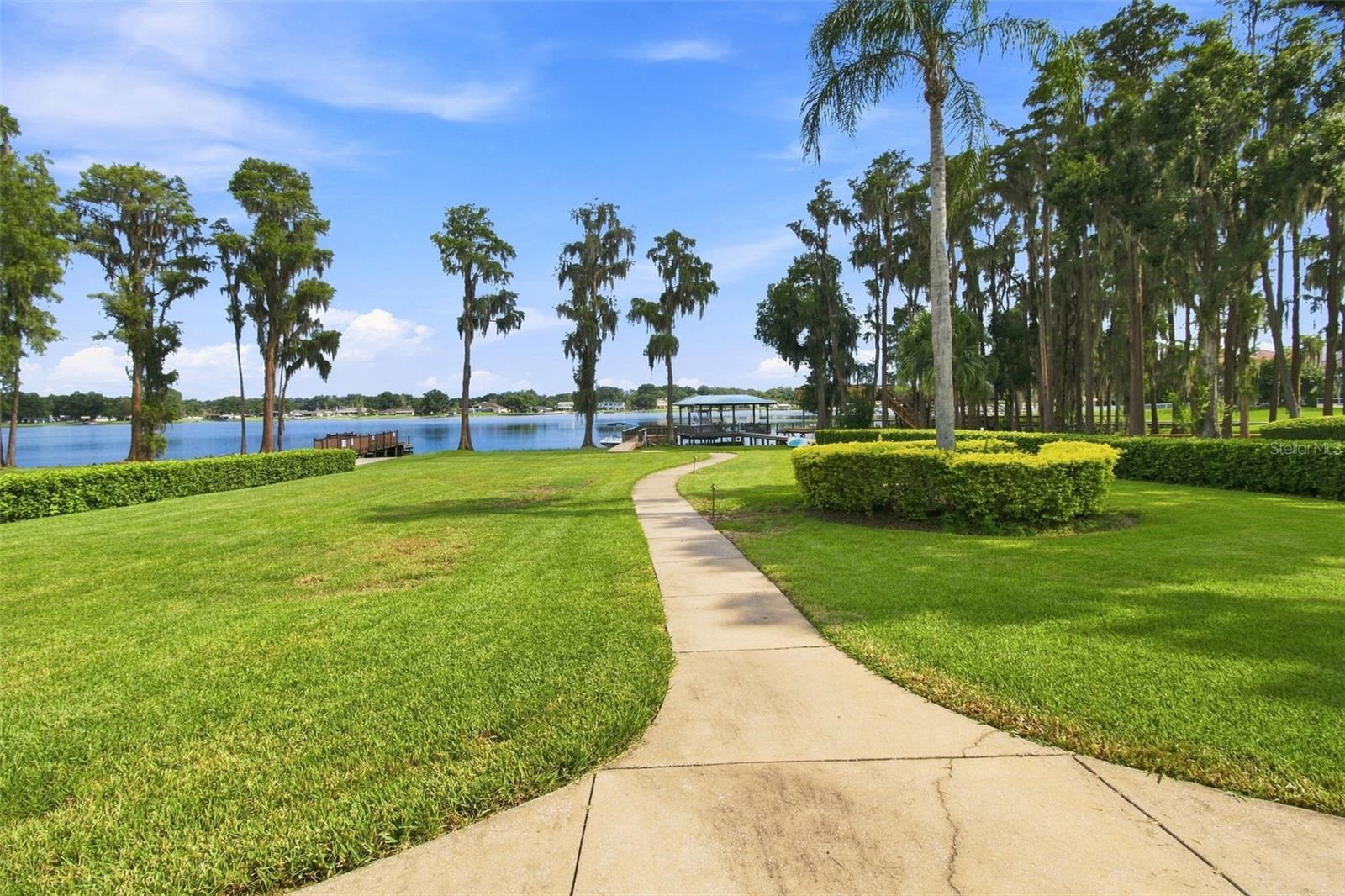 3626 SWANS LANDING DR