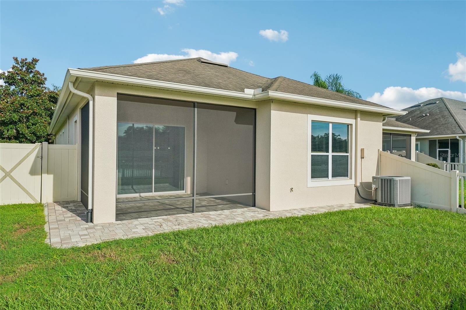 2812 DEVONOAK BLVD