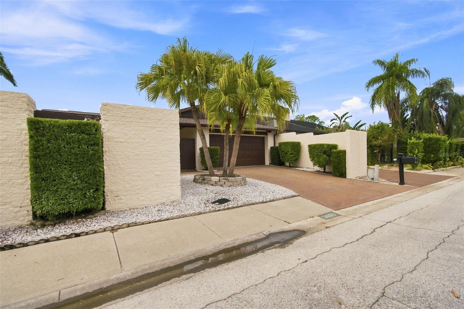 5005 PALOMA DR