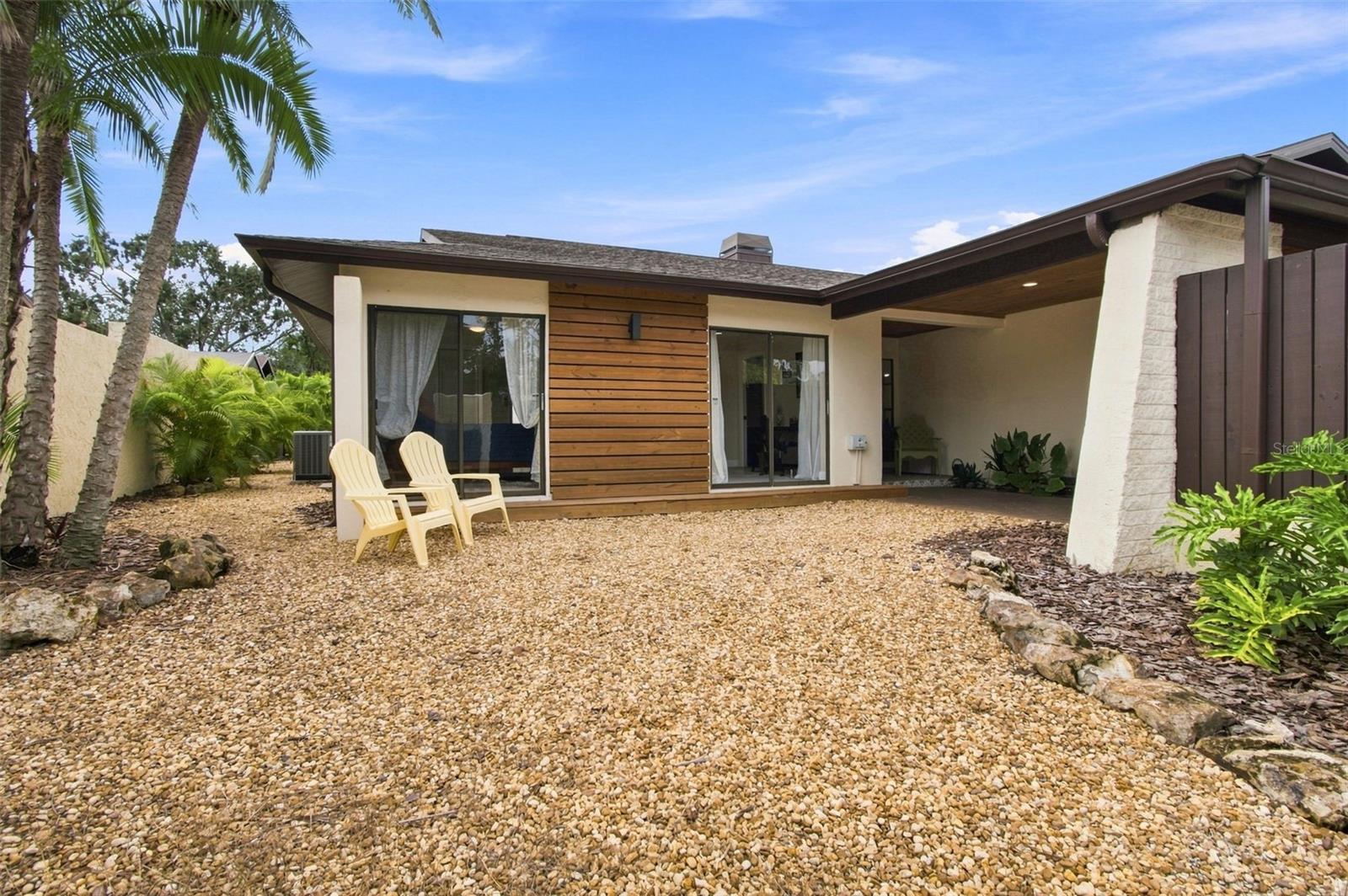 5005 PALOMA DR