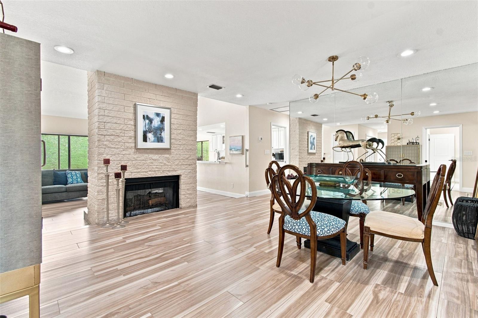 5005 PALOMA DR