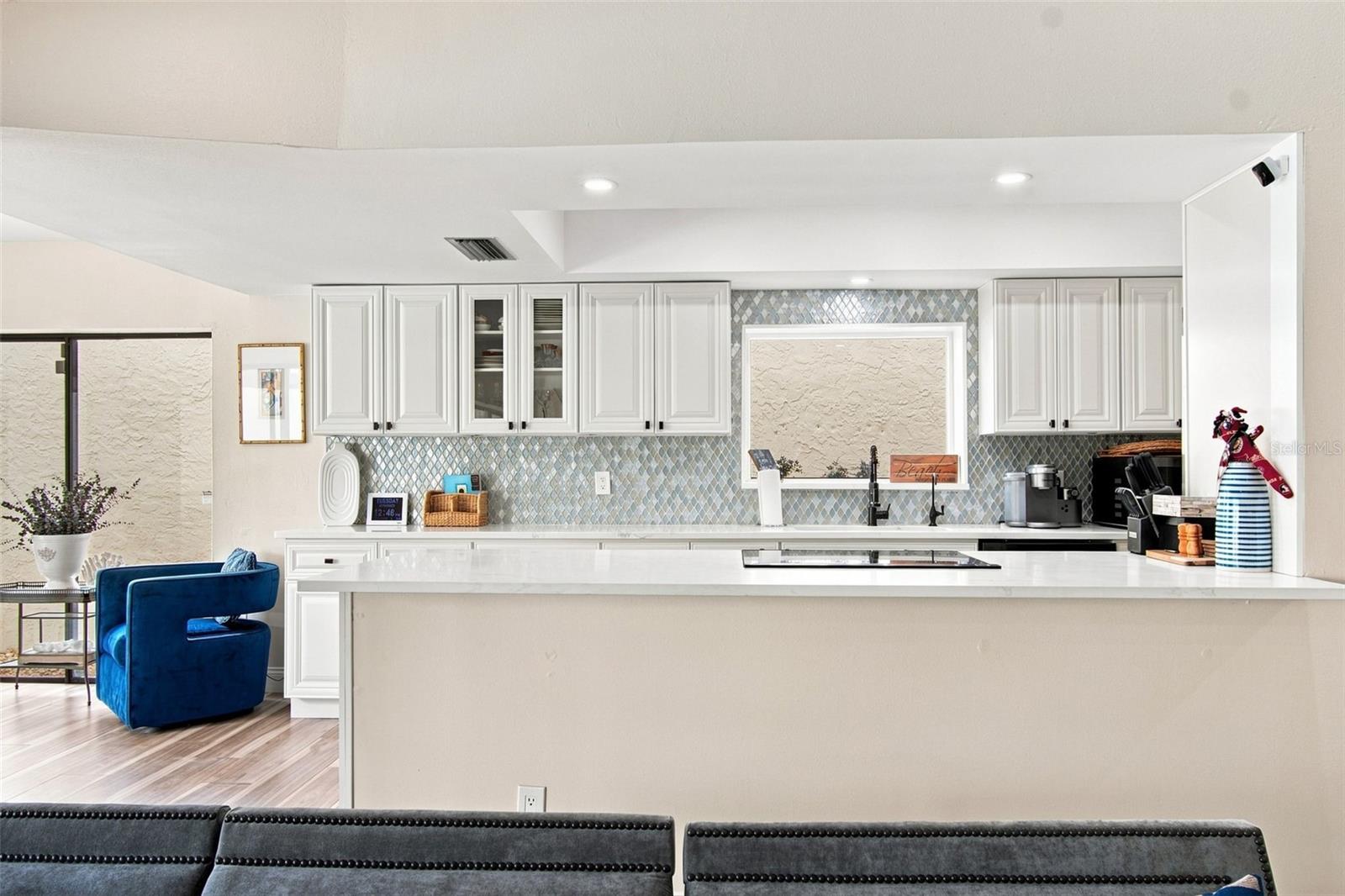 5005 PALOMA DR