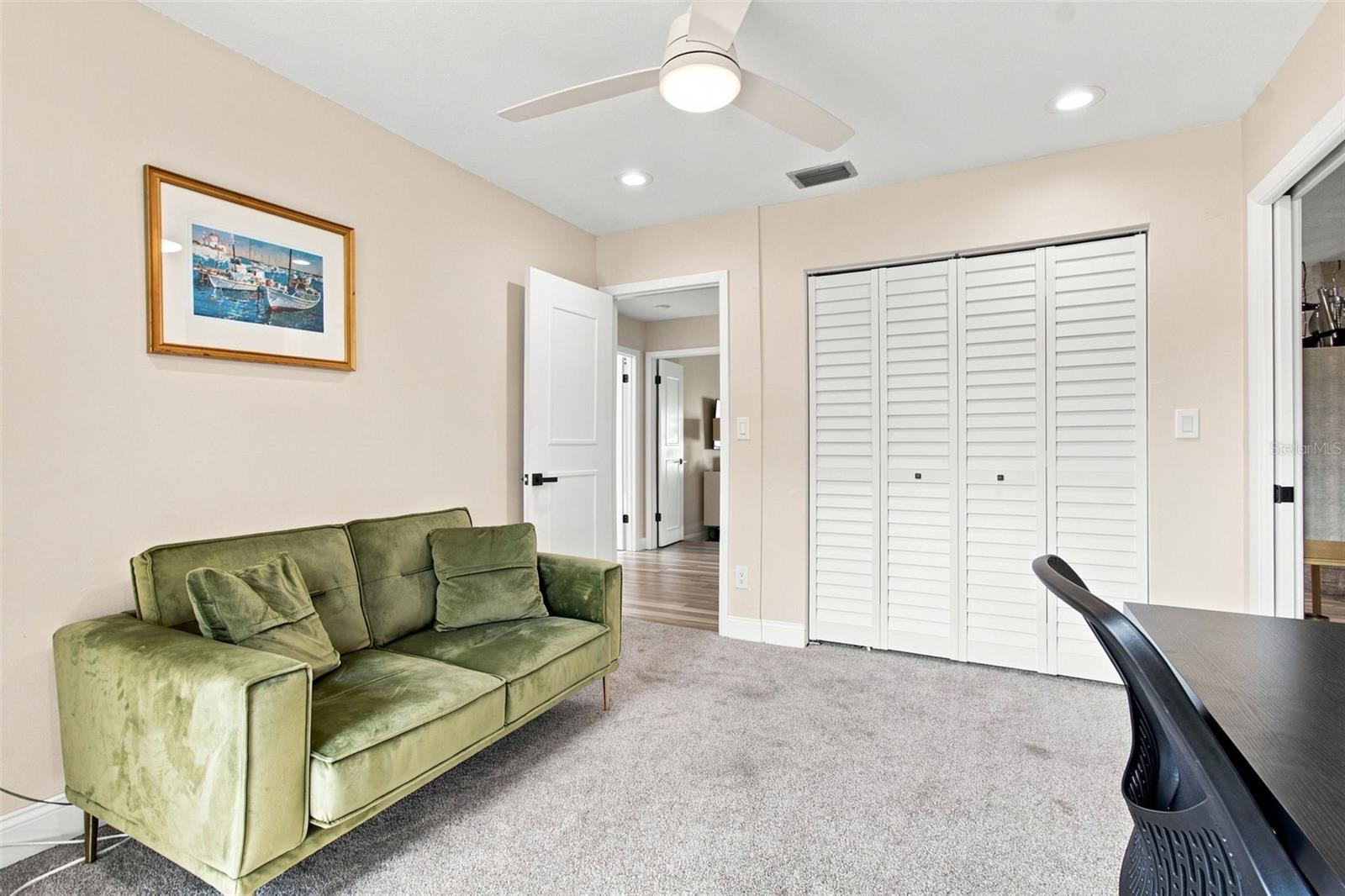 5005 PALOMA DR