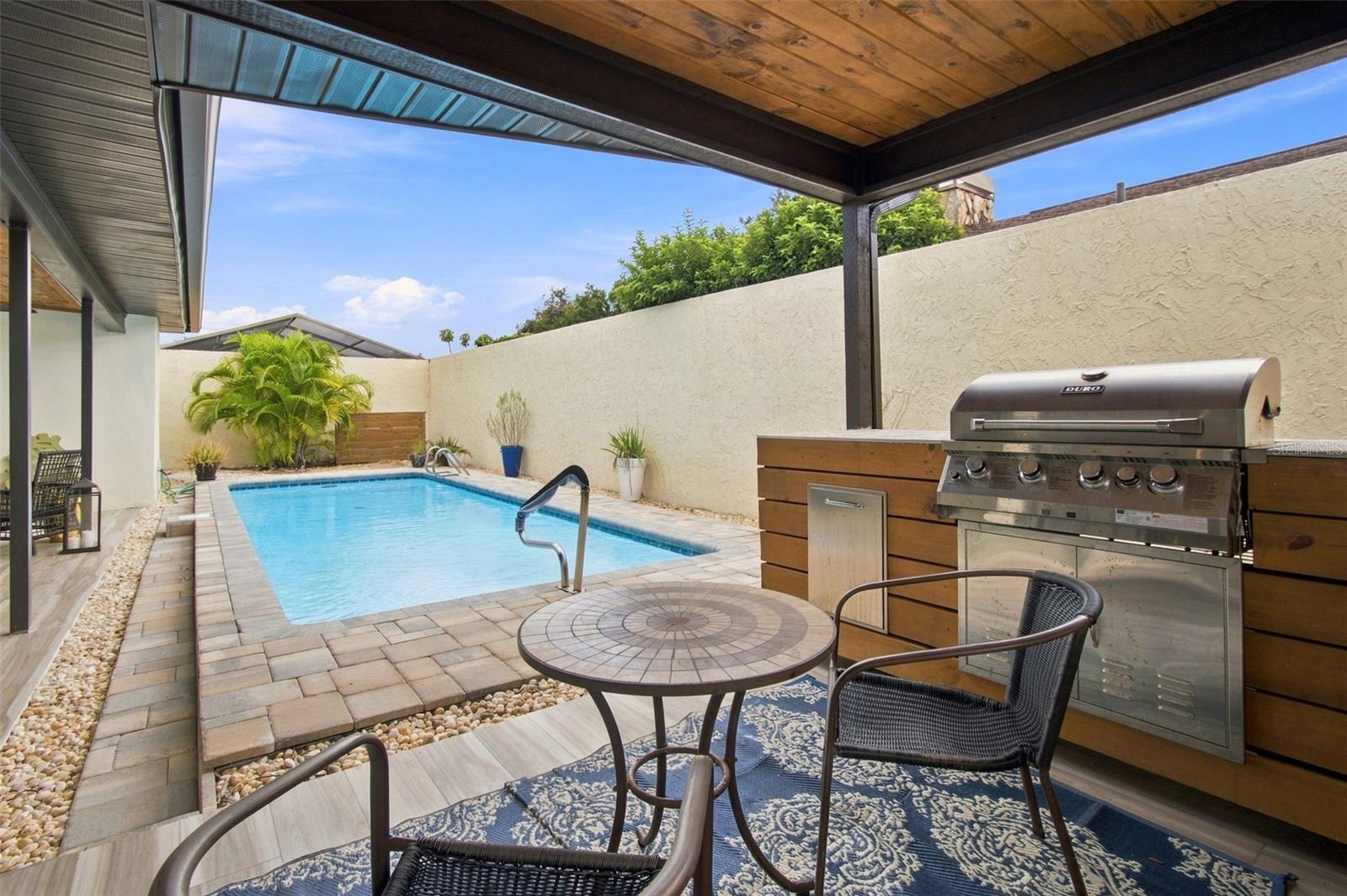 5005 PALOMA DR