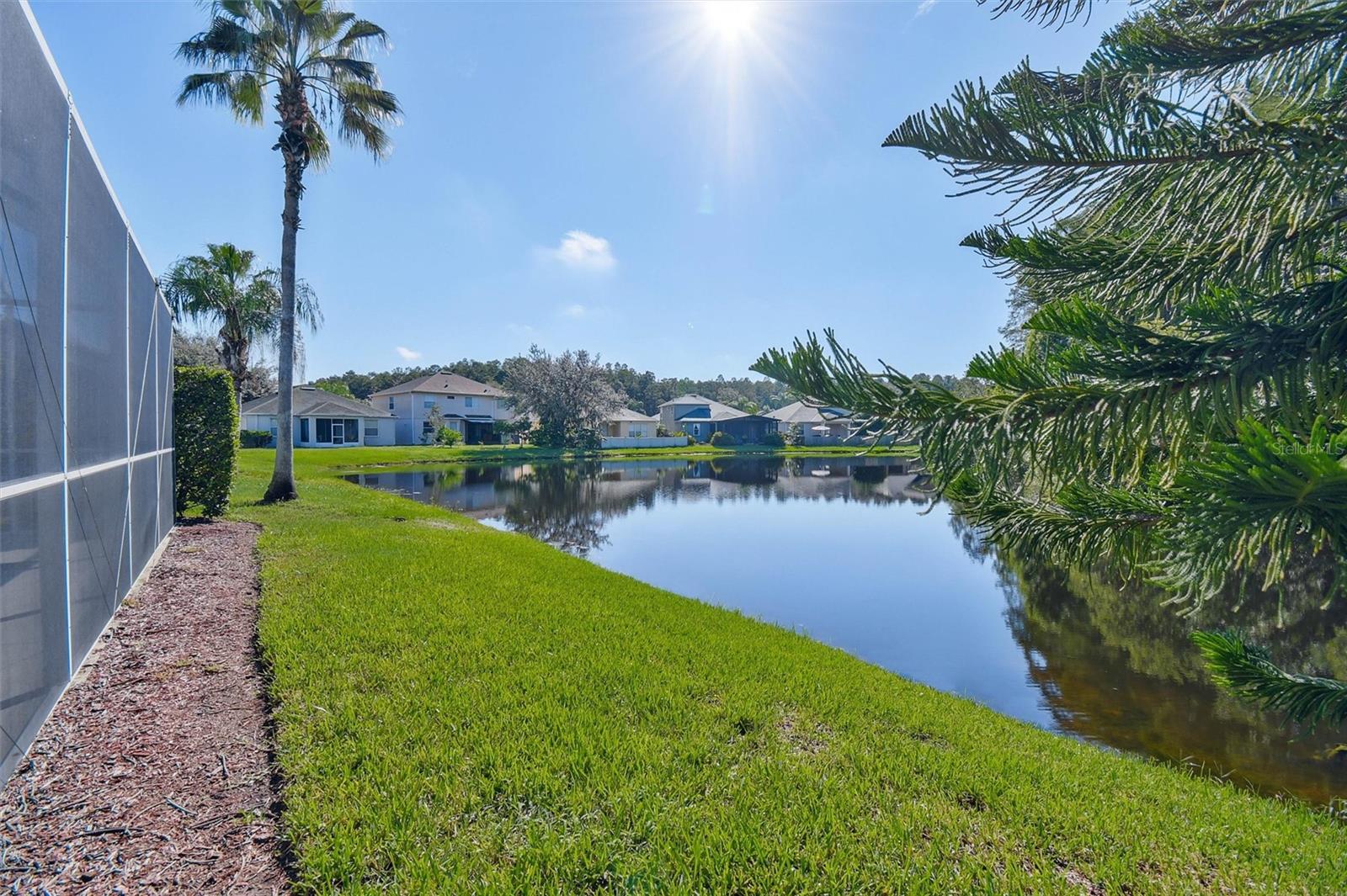 3240 DOWNAN POINT DR