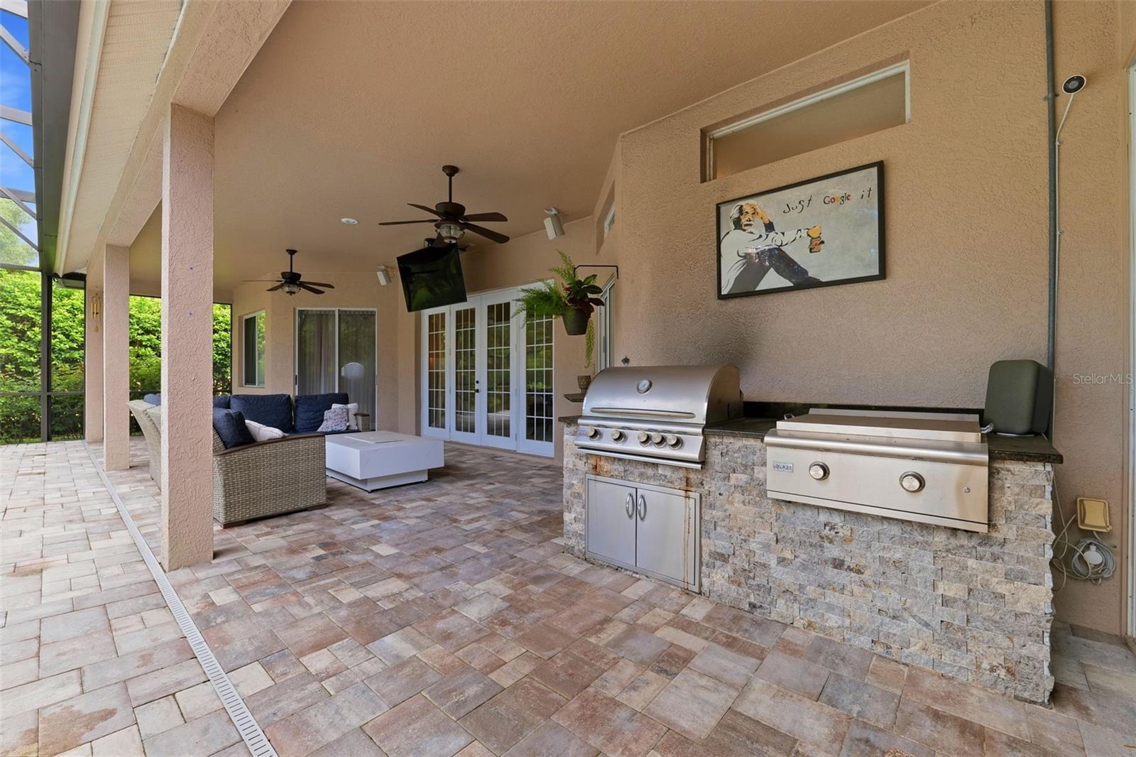 12012 BREWSTER DR