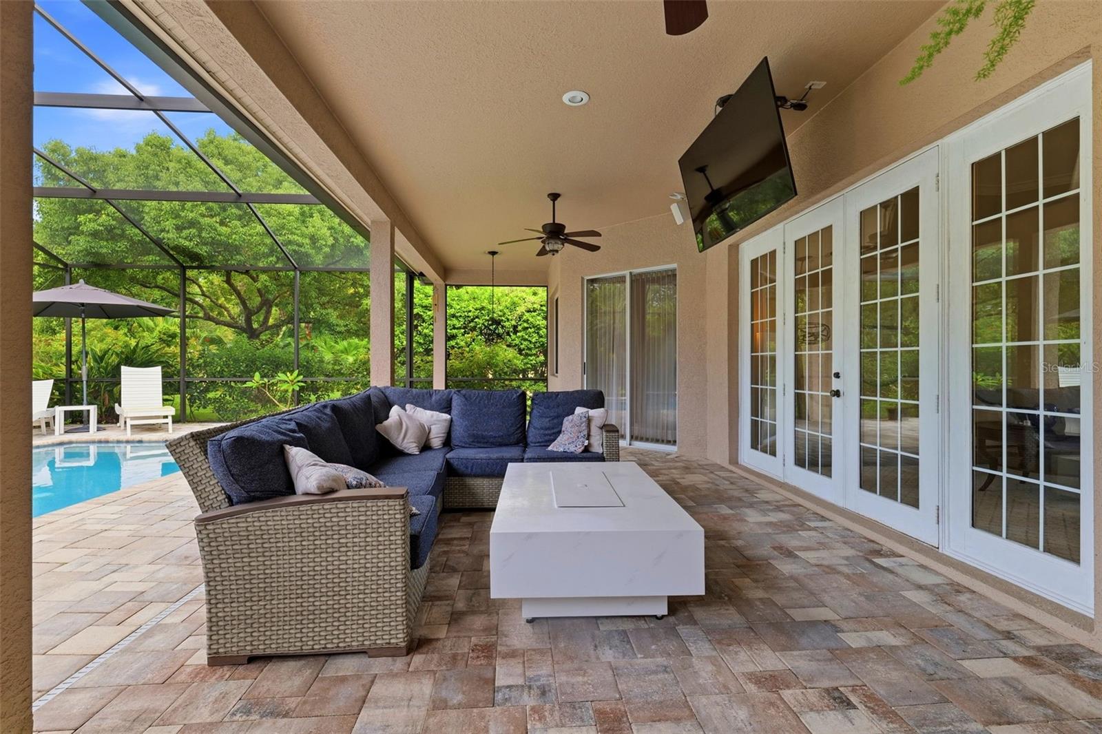 12012 BREWSTER DR