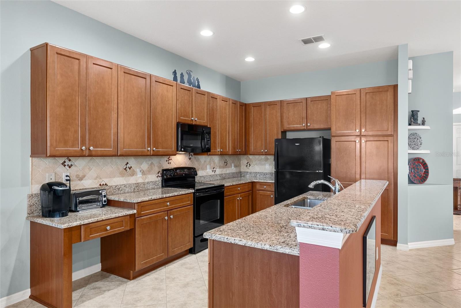 16019 GOLDEN LAKES DR