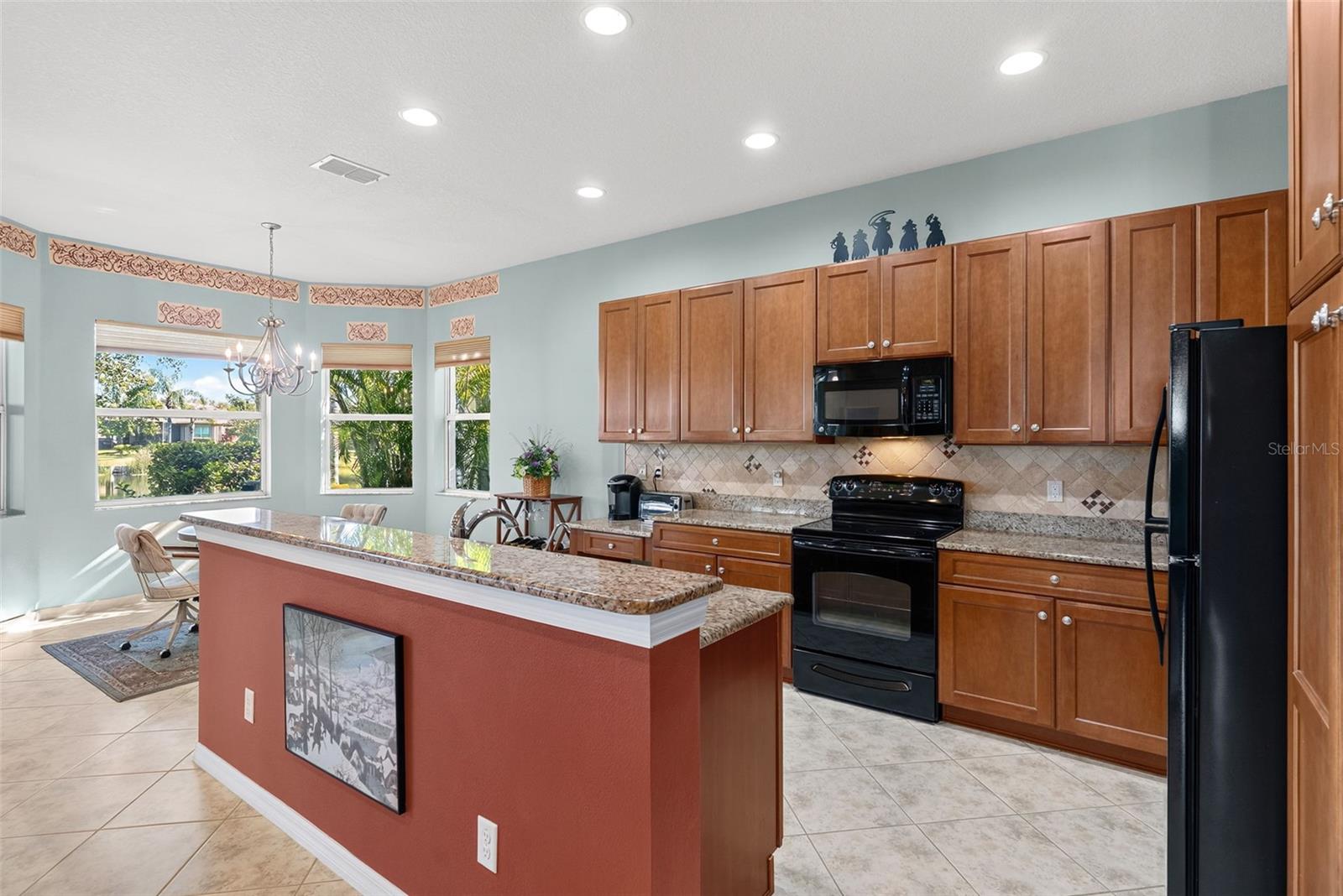 16019 GOLDEN LAKES DR