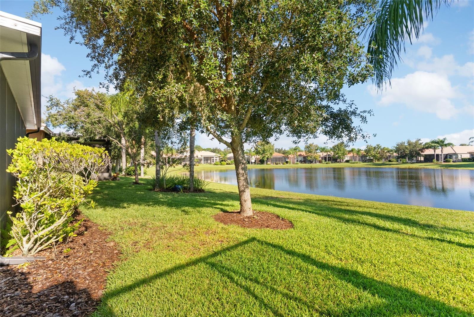 16019 GOLDEN LAKES DR