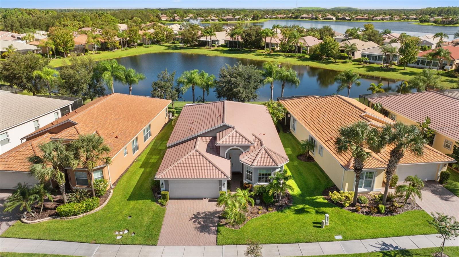 16019 GOLDEN LAKES DR