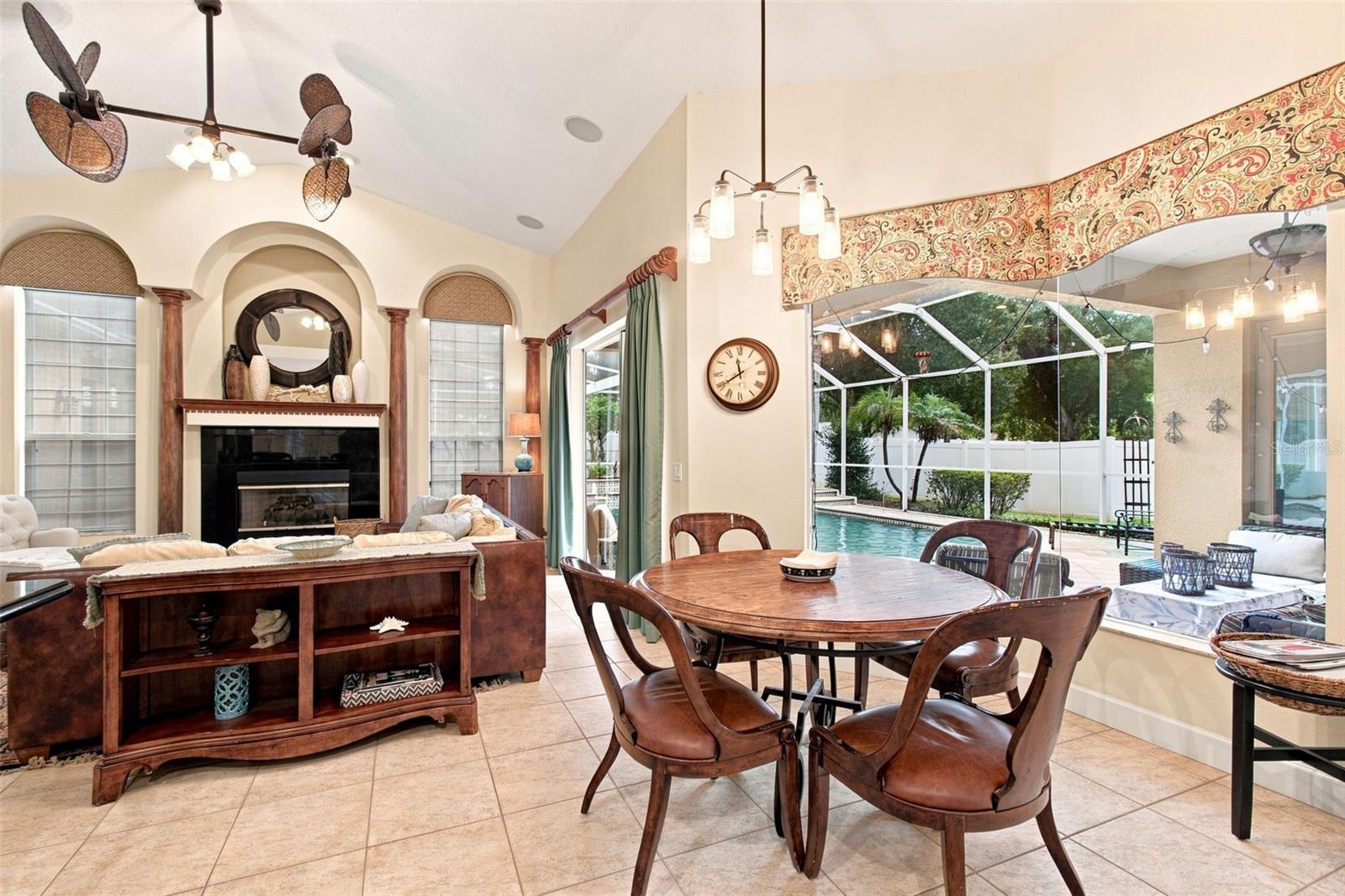 2931 HILLSIDE RAMBLE DR