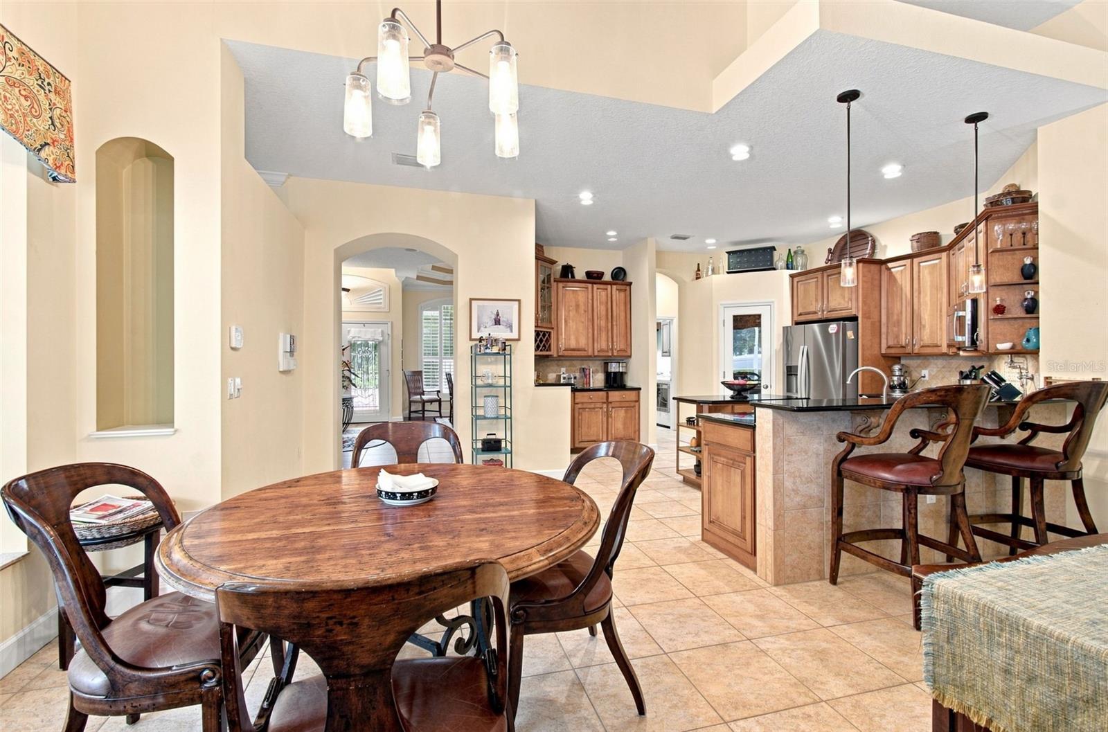 2931 HILLSIDE RAMBLE DR