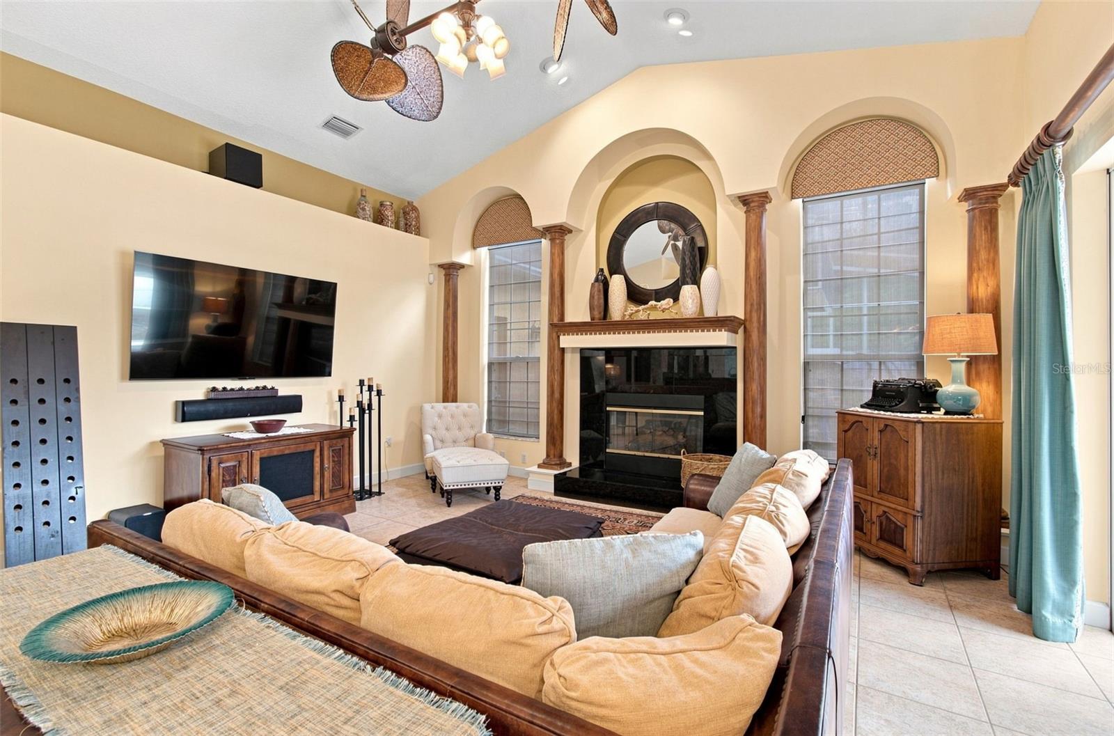 2931 HILLSIDE RAMBLE DR