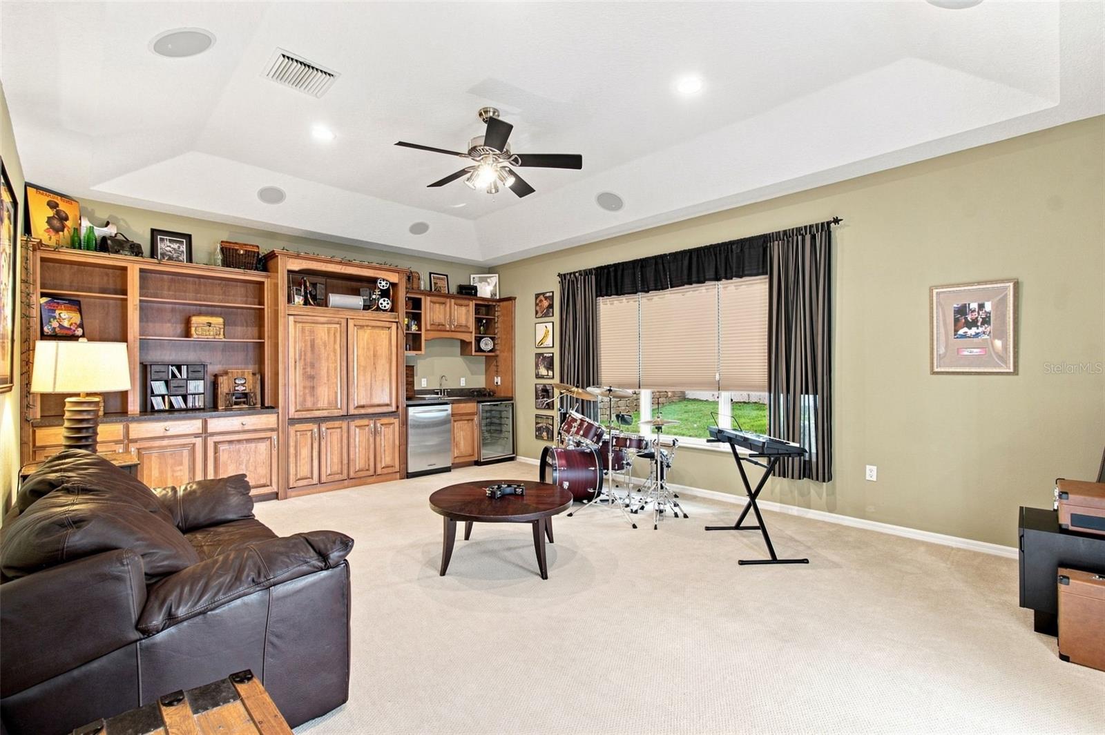 2931 HILLSIDE RAMBLE DR