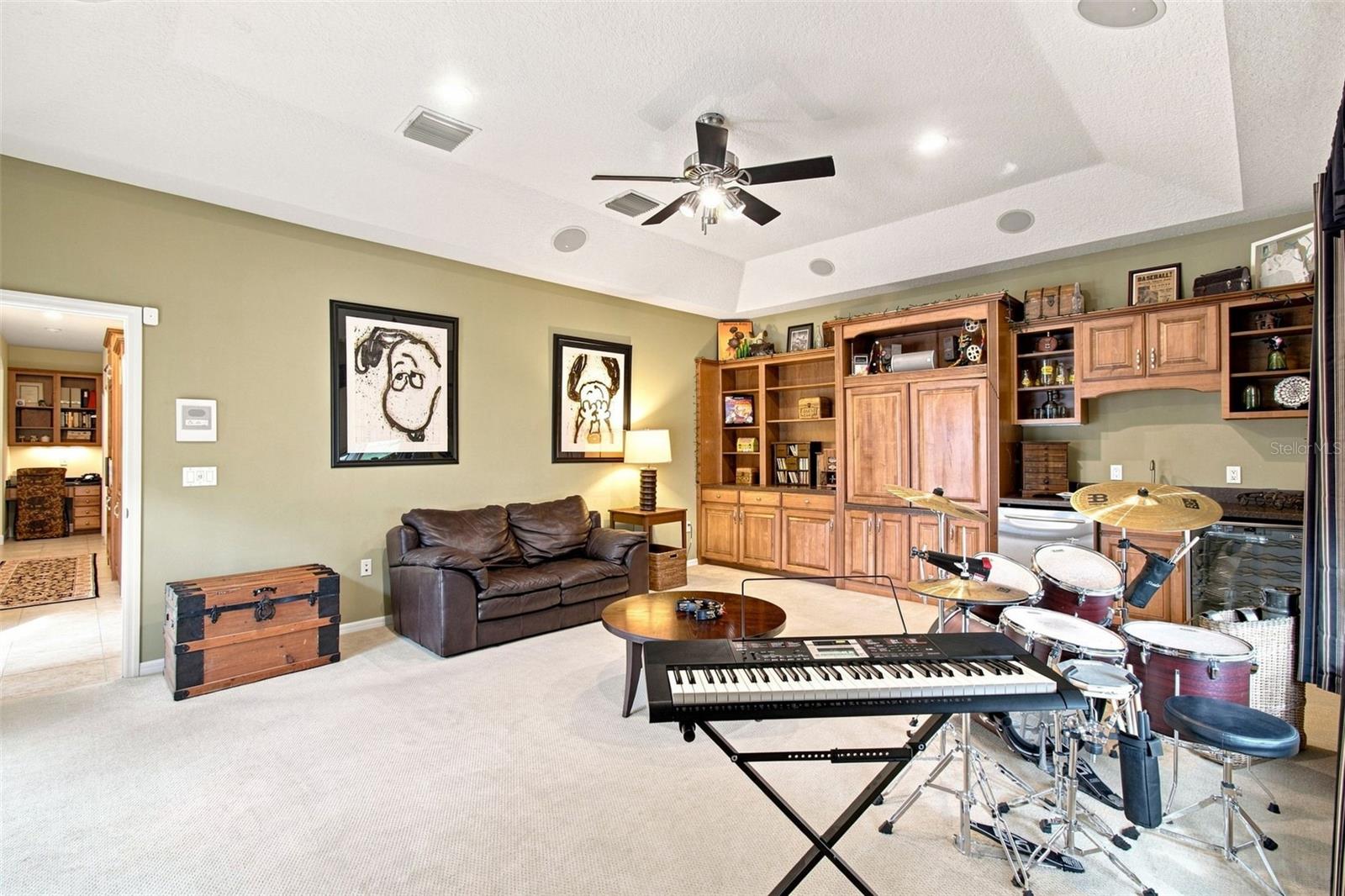 2931 HILLSIDE RAMBLE DR