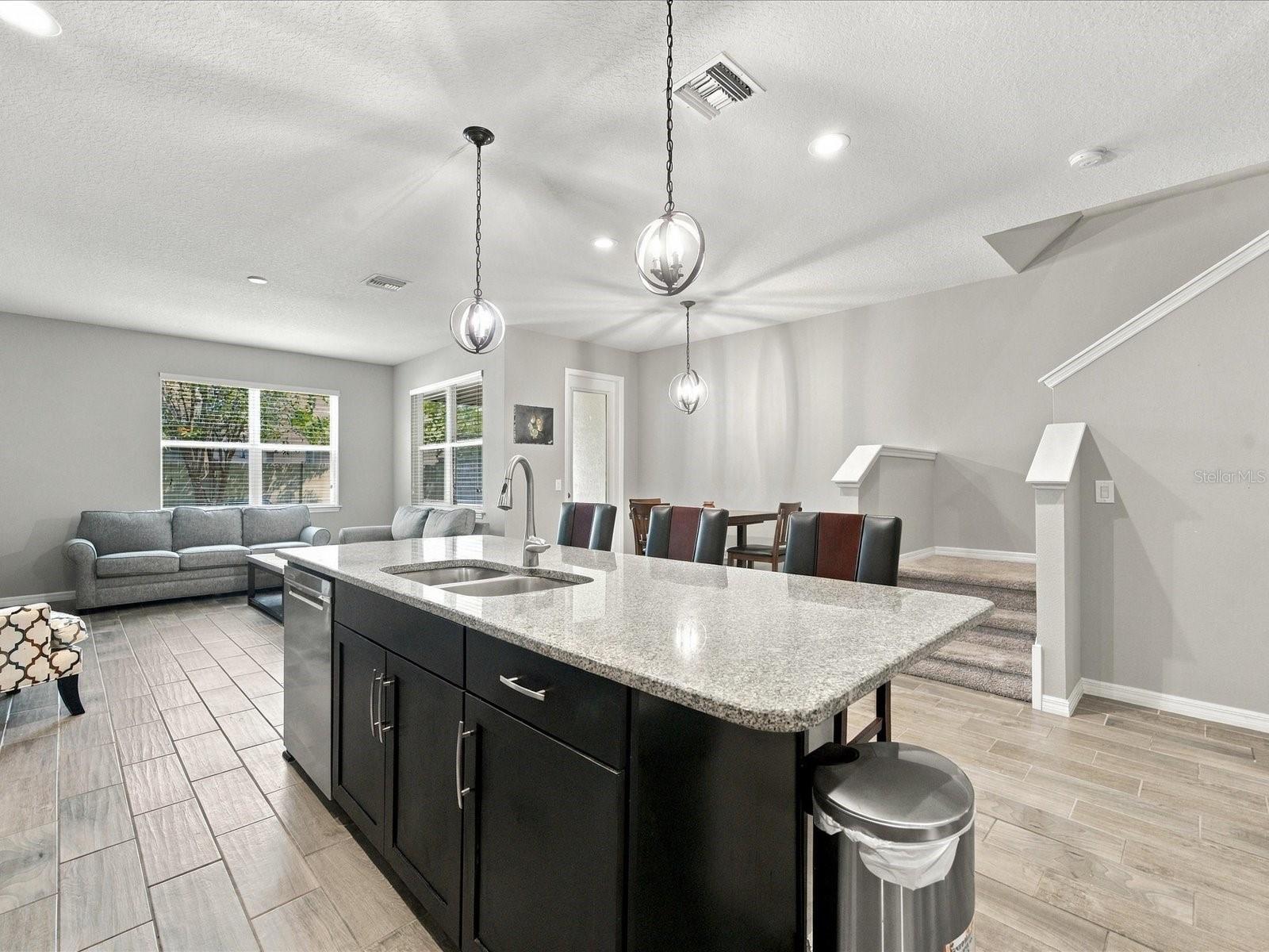 18901 CORNUTA ST
