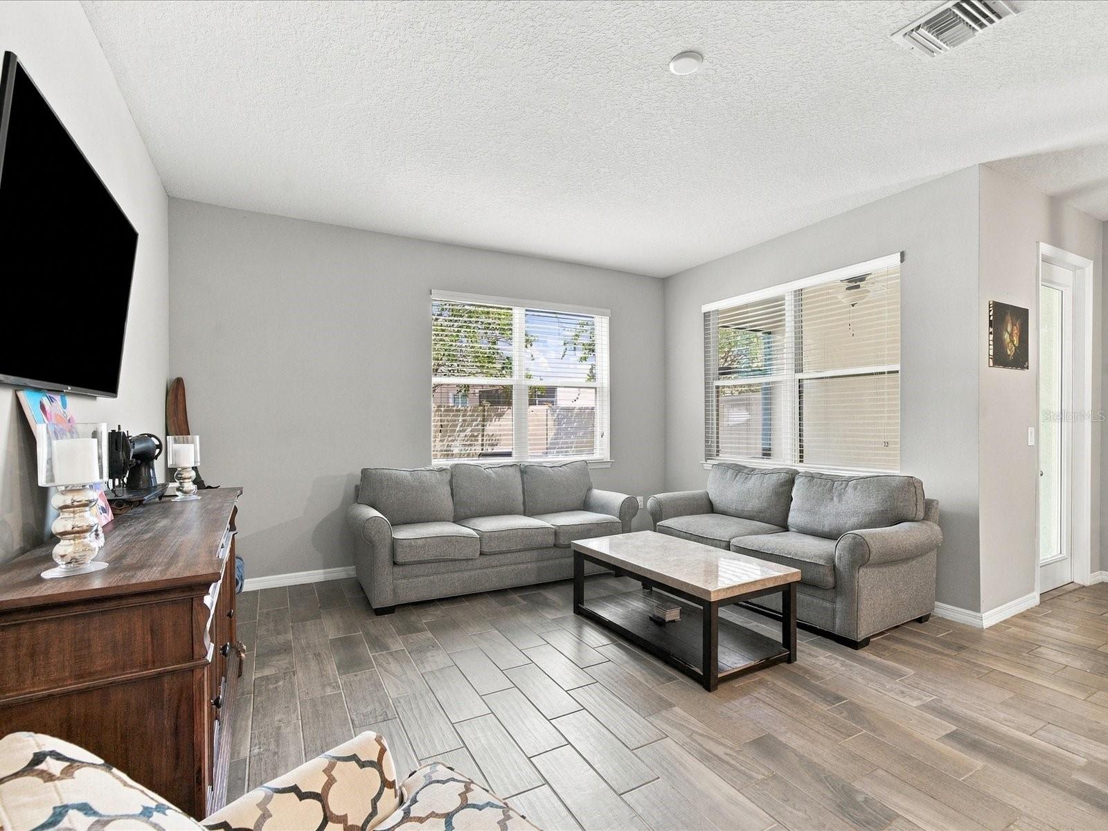 18901 CORNUTA ST