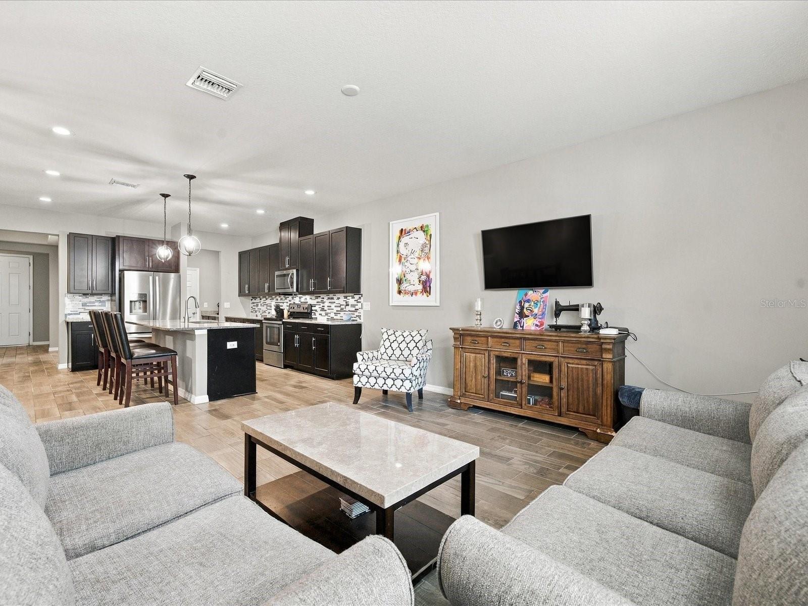 18901 CORNUTA ST