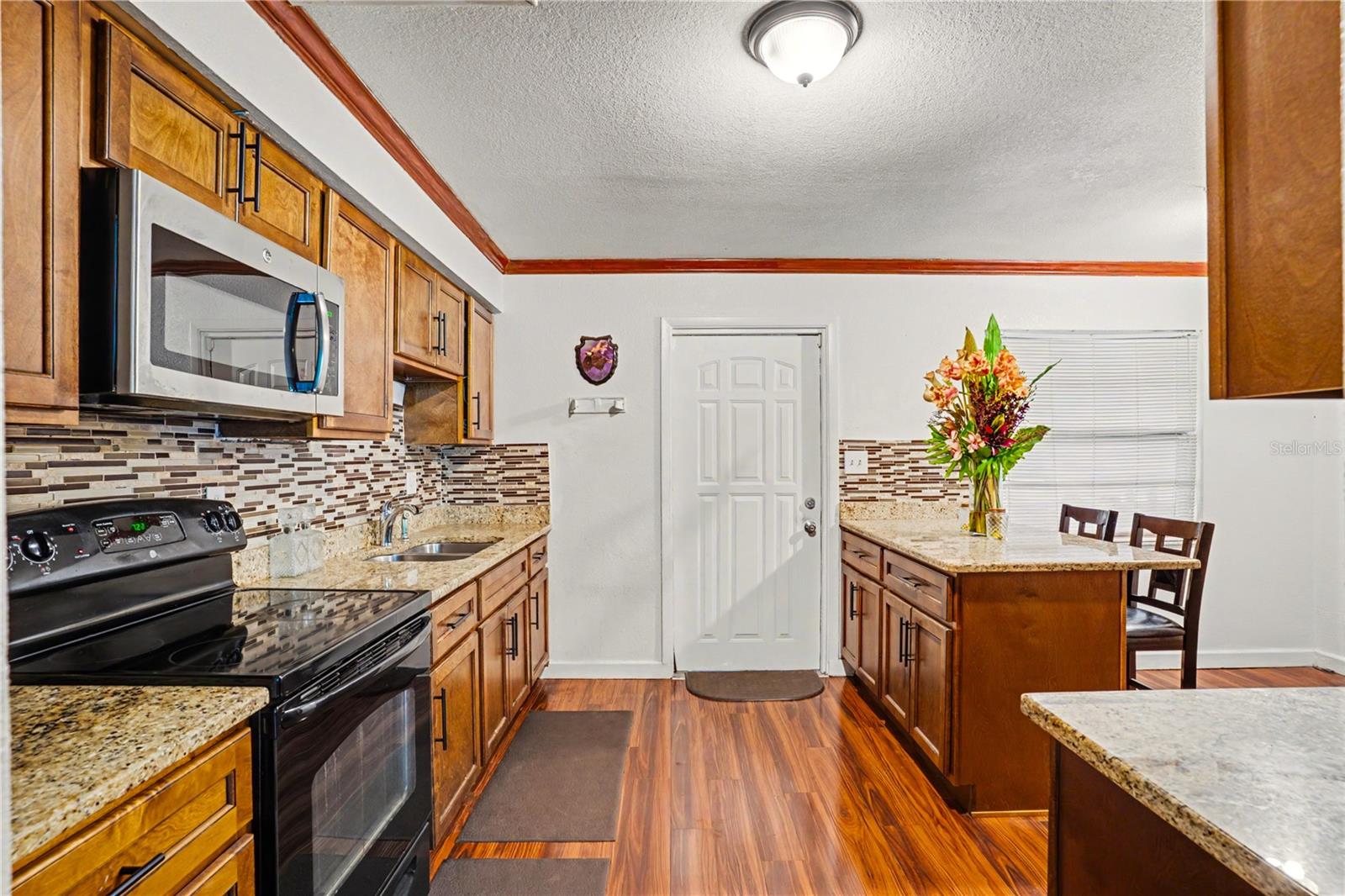2422 BERRY RD