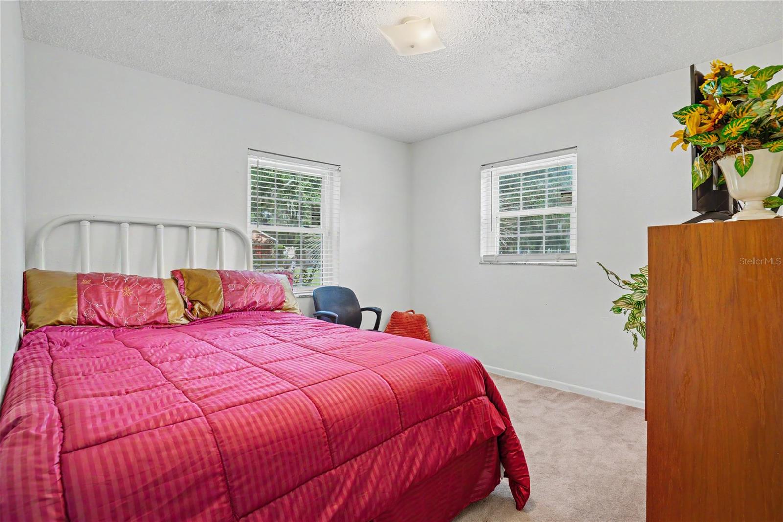2422 BERRY RD