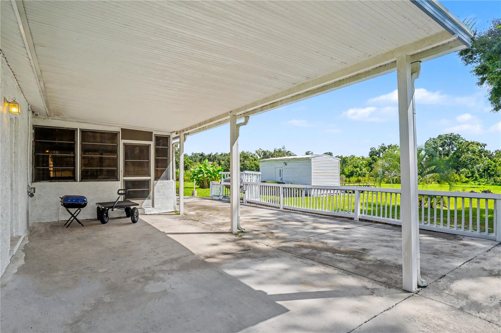 2422 BERRY RD
