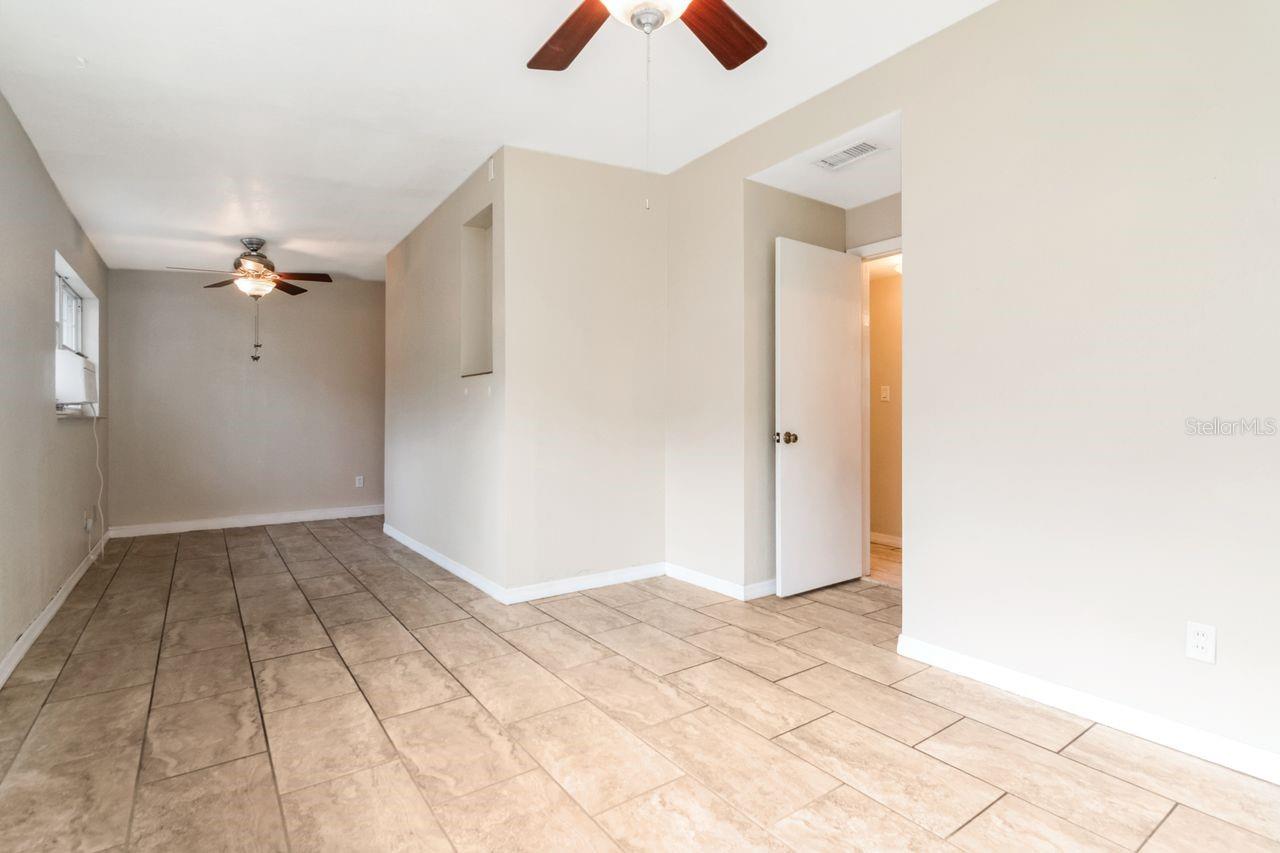416 BROXBURN AVE