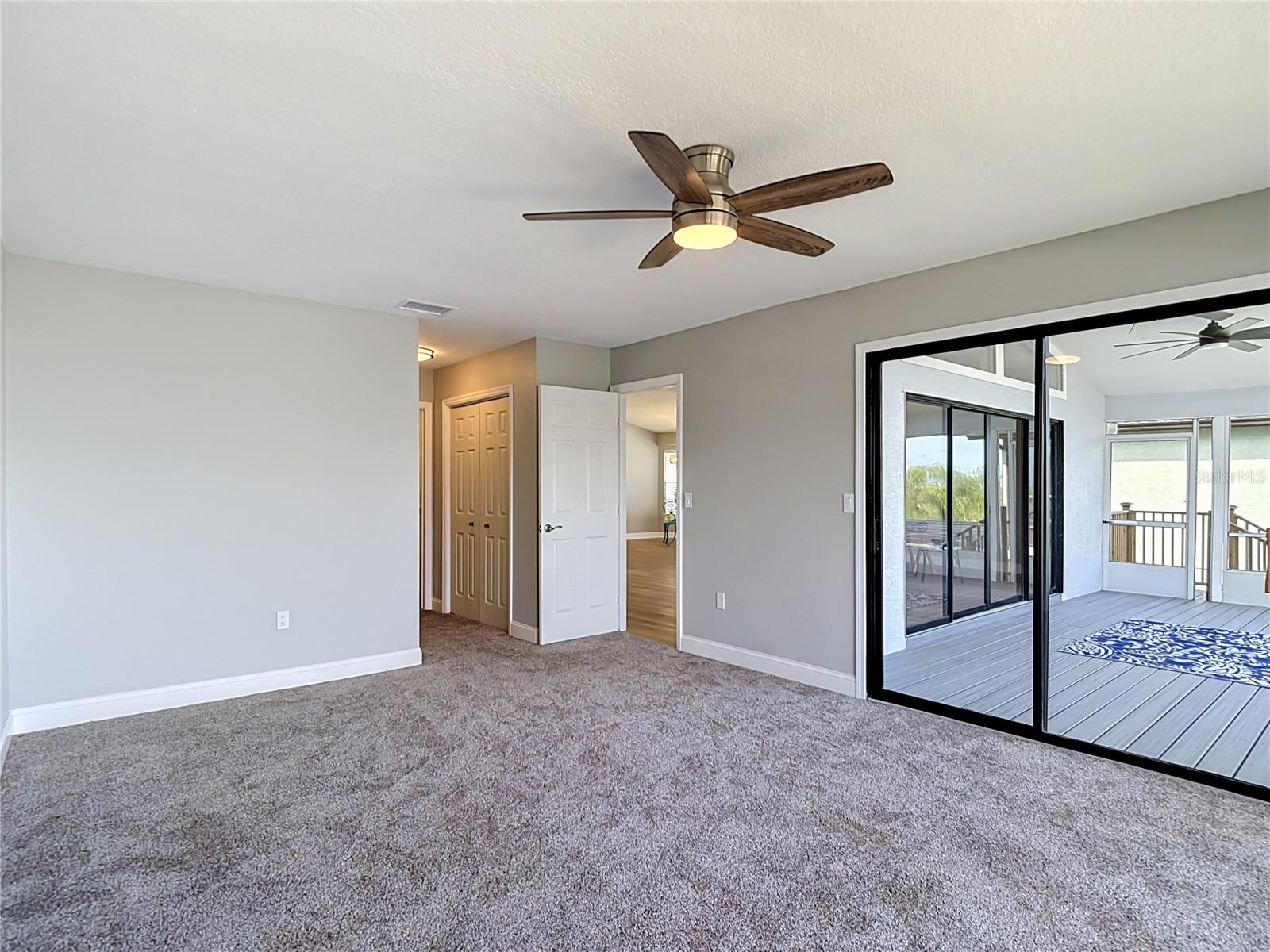 5925 SEASIDE DR