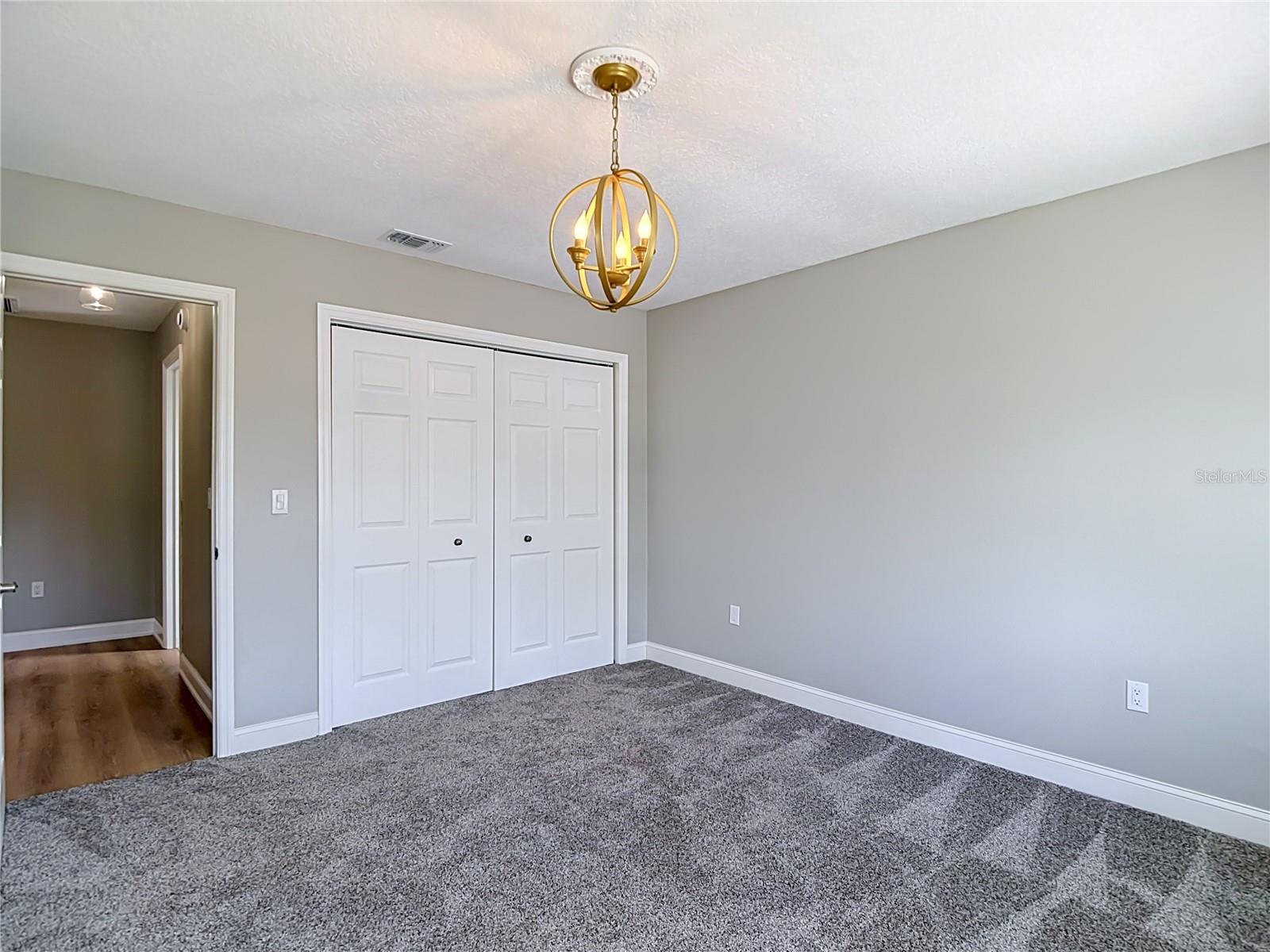 5925 SEASIDE DR