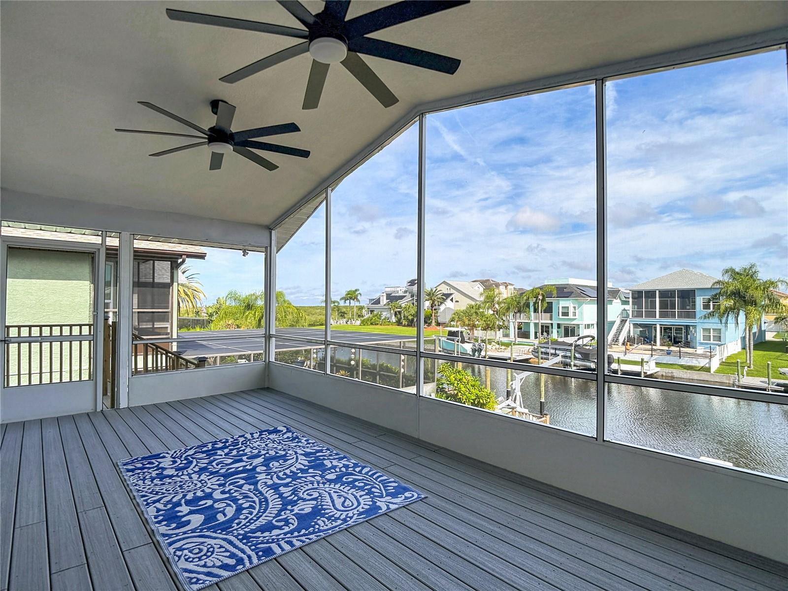 5925 SEASIDE DR