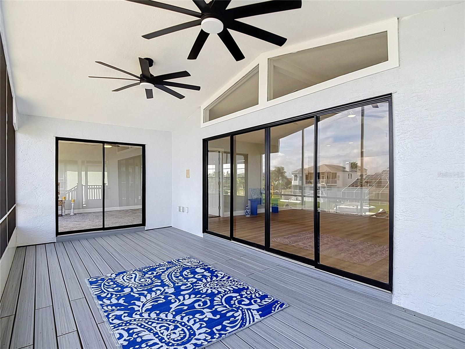 5925 SEASIDE DR