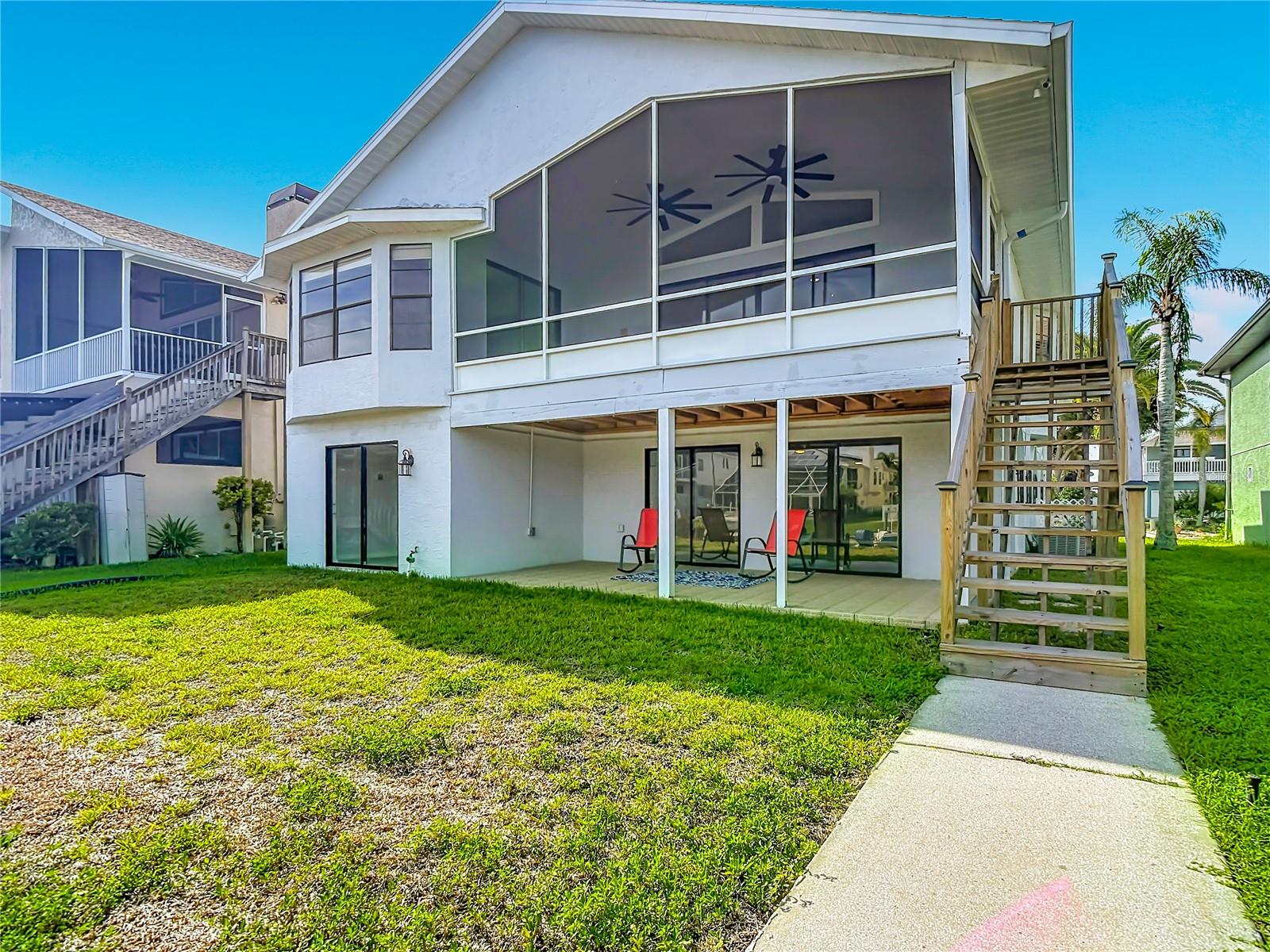 5925 SEASIDE DR