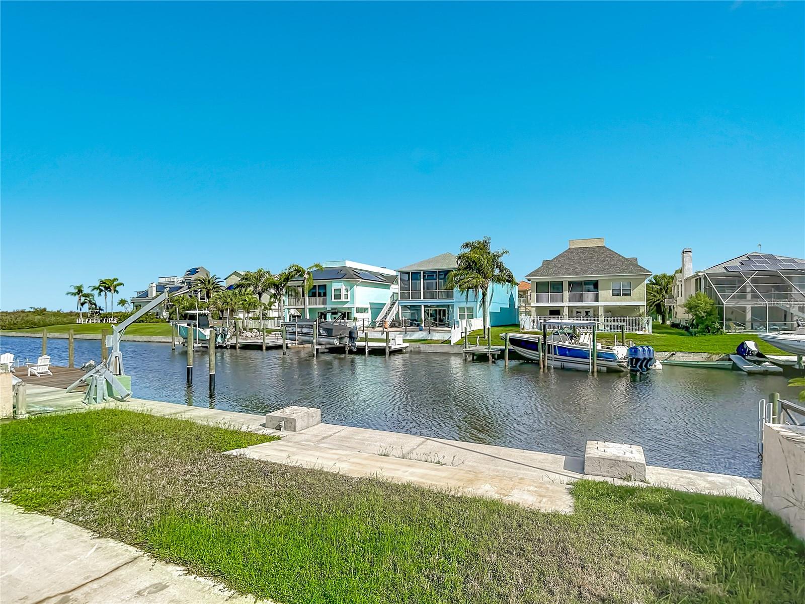 5925 SEASIDE DR