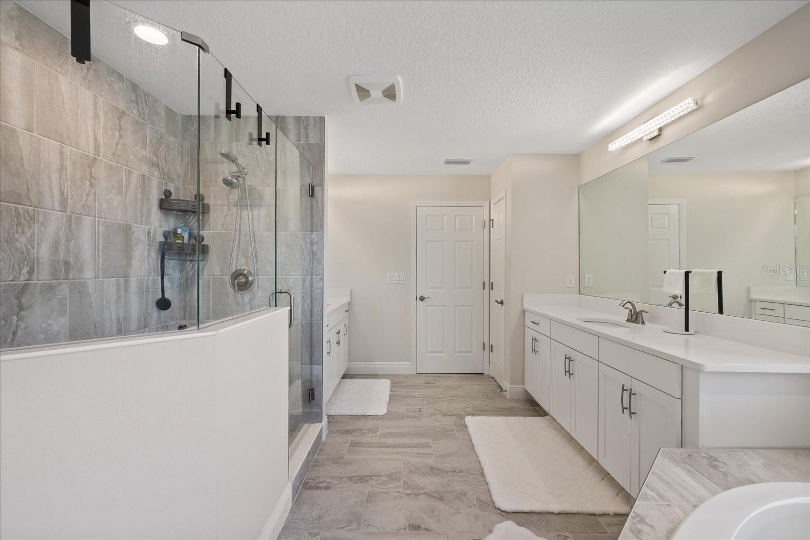 13154 TWIN BRIDGES DR