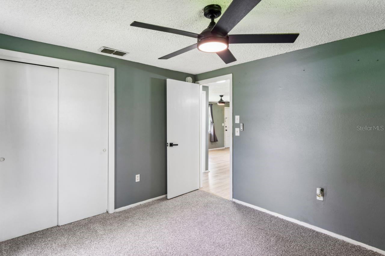 15915 VILLA DR