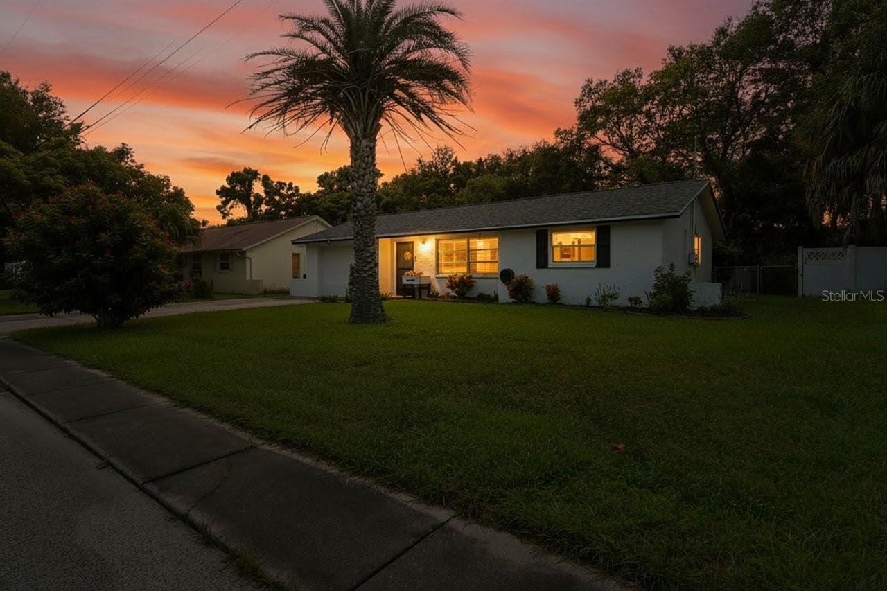 15915 VILLA DR