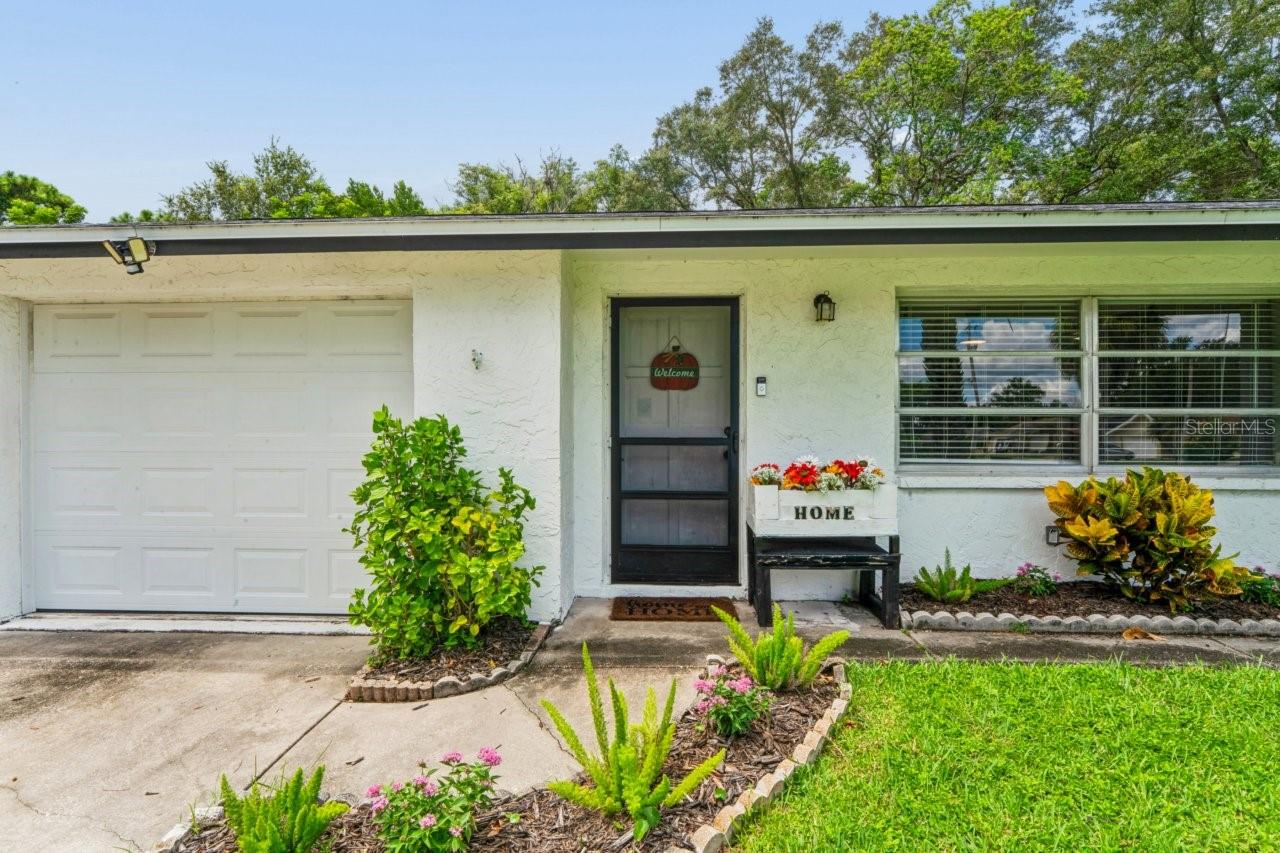 15915 VILLA DR