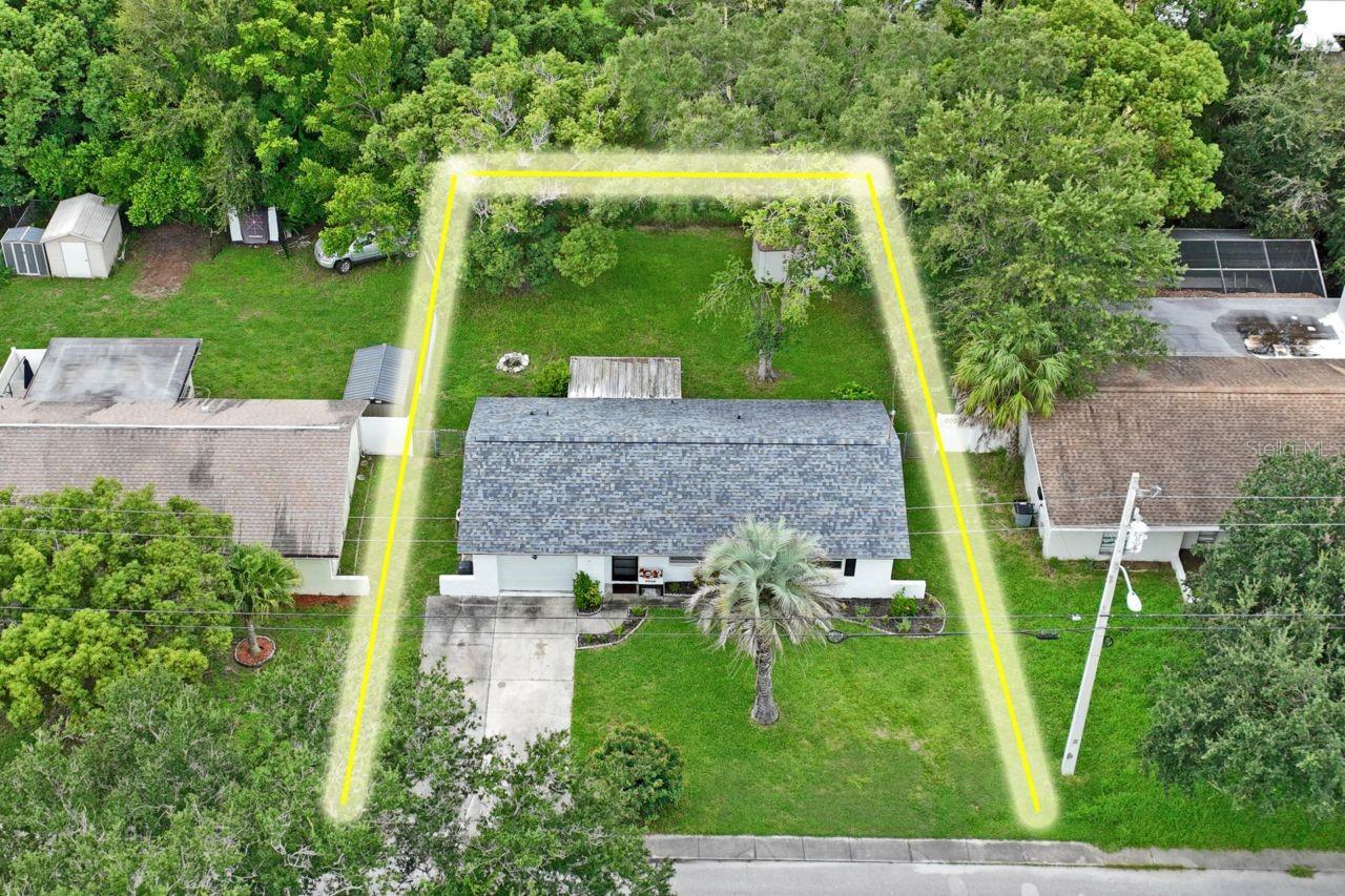 15915 VILLA DR