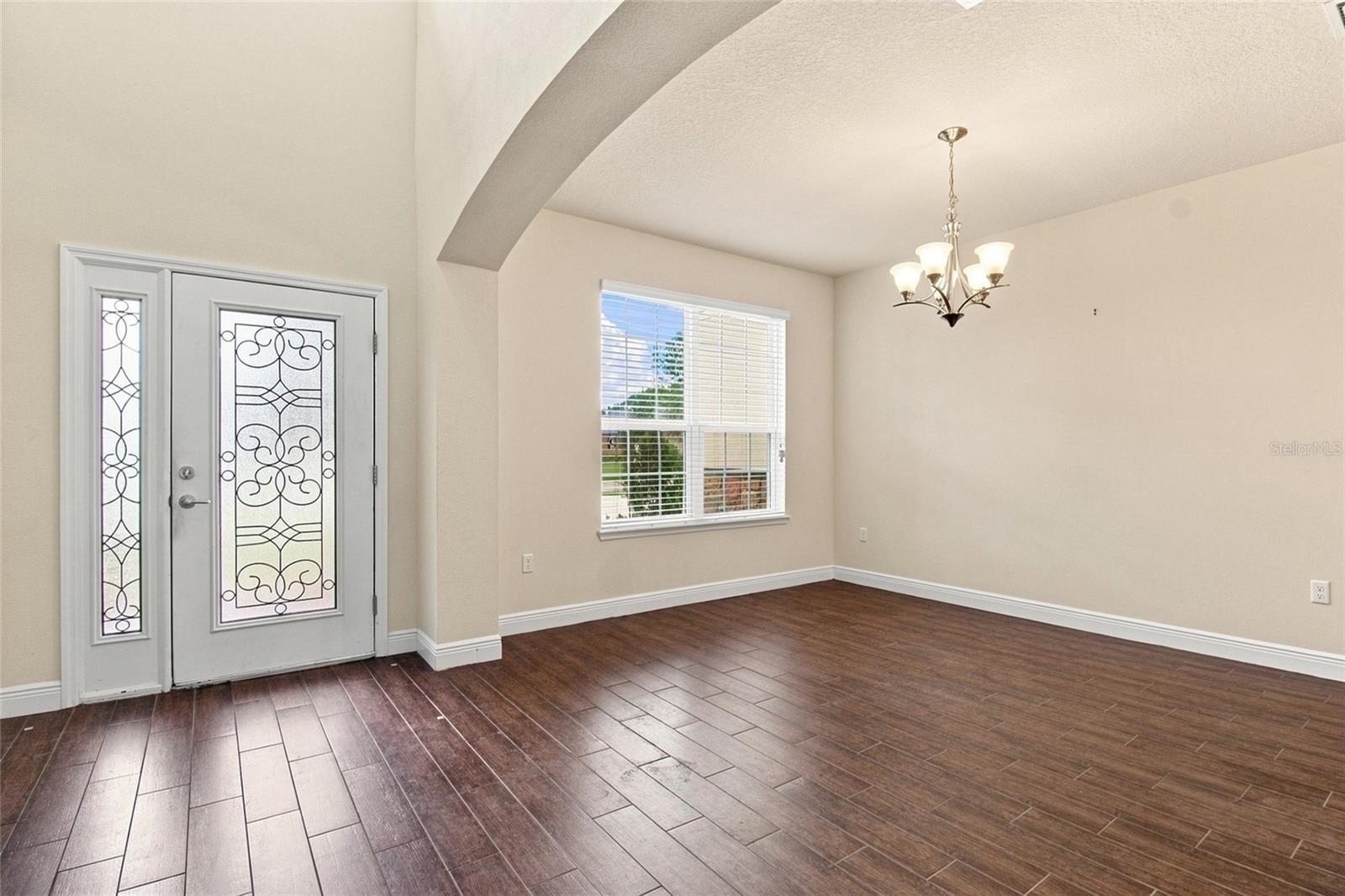 1215 HILLANDALE RESERVE DR