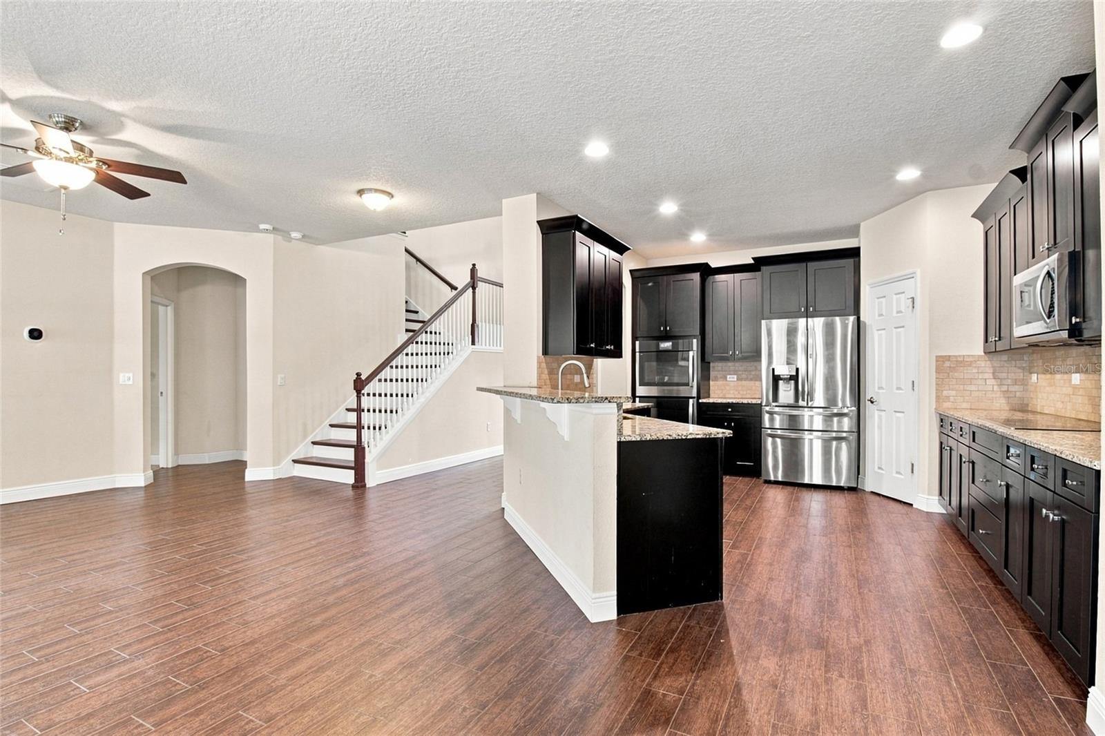 1215 HILLANDALE RESERVE DR