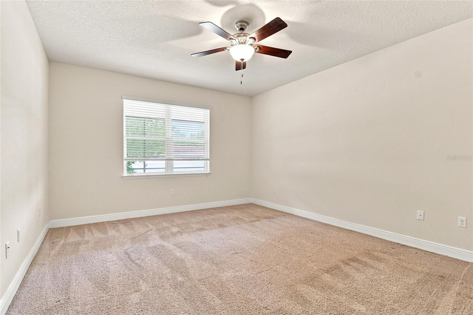 1215 HILLANDALE RESERVE DR