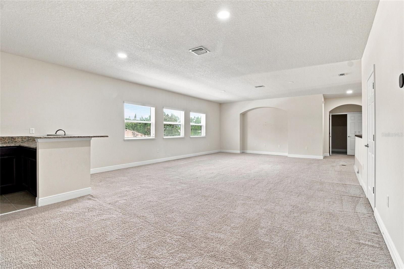 1215 HILLANDALE RESERVE DR