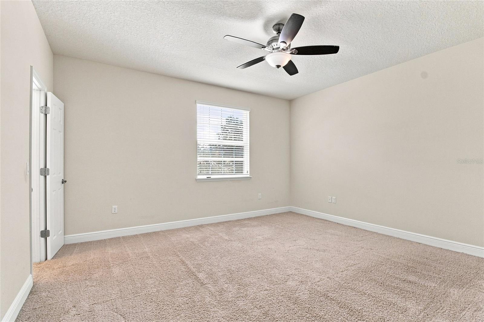 1215 HILLANDALE RESERVE DR