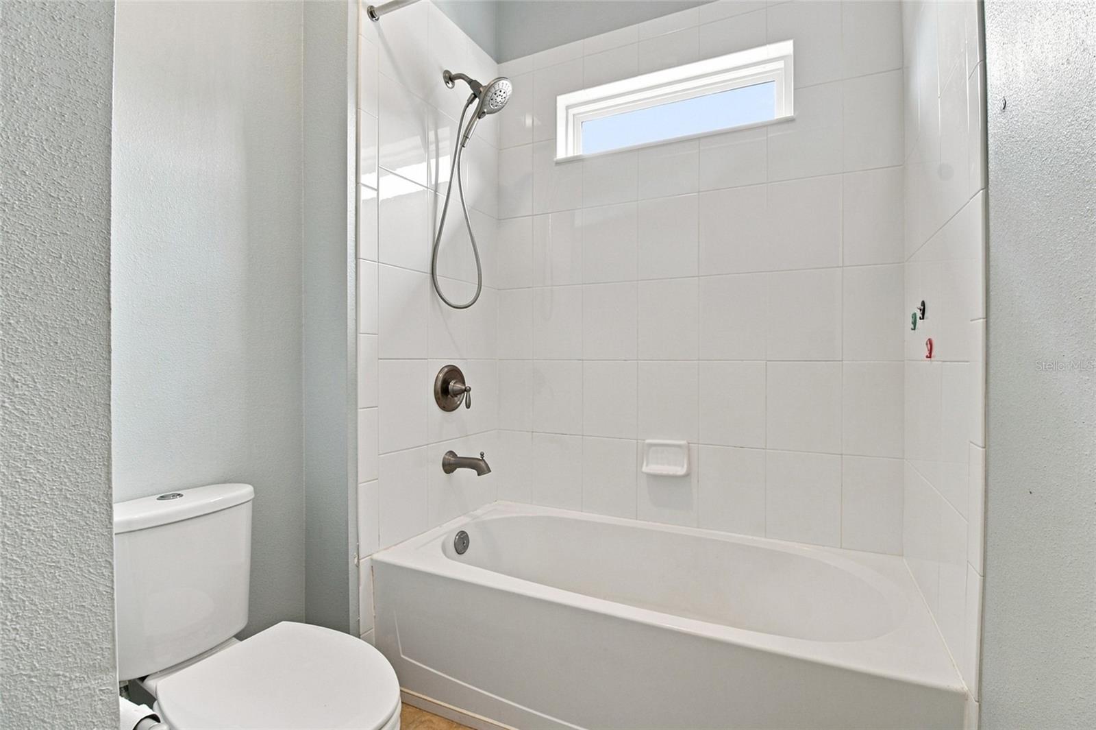 1215 HILLANDALE RESERVE DR